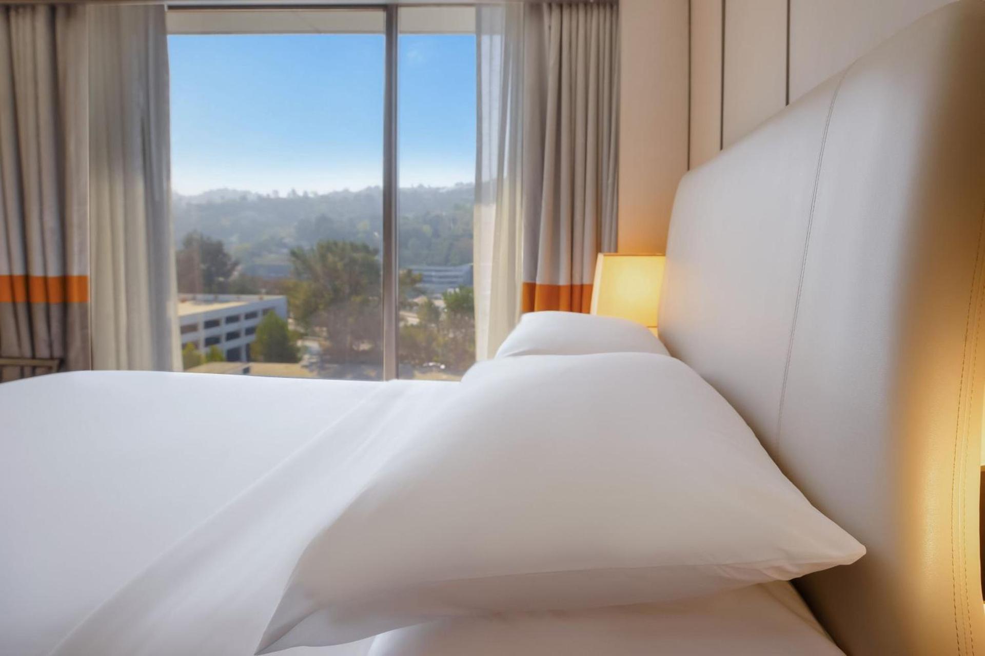 Sheraton Universal photo 10