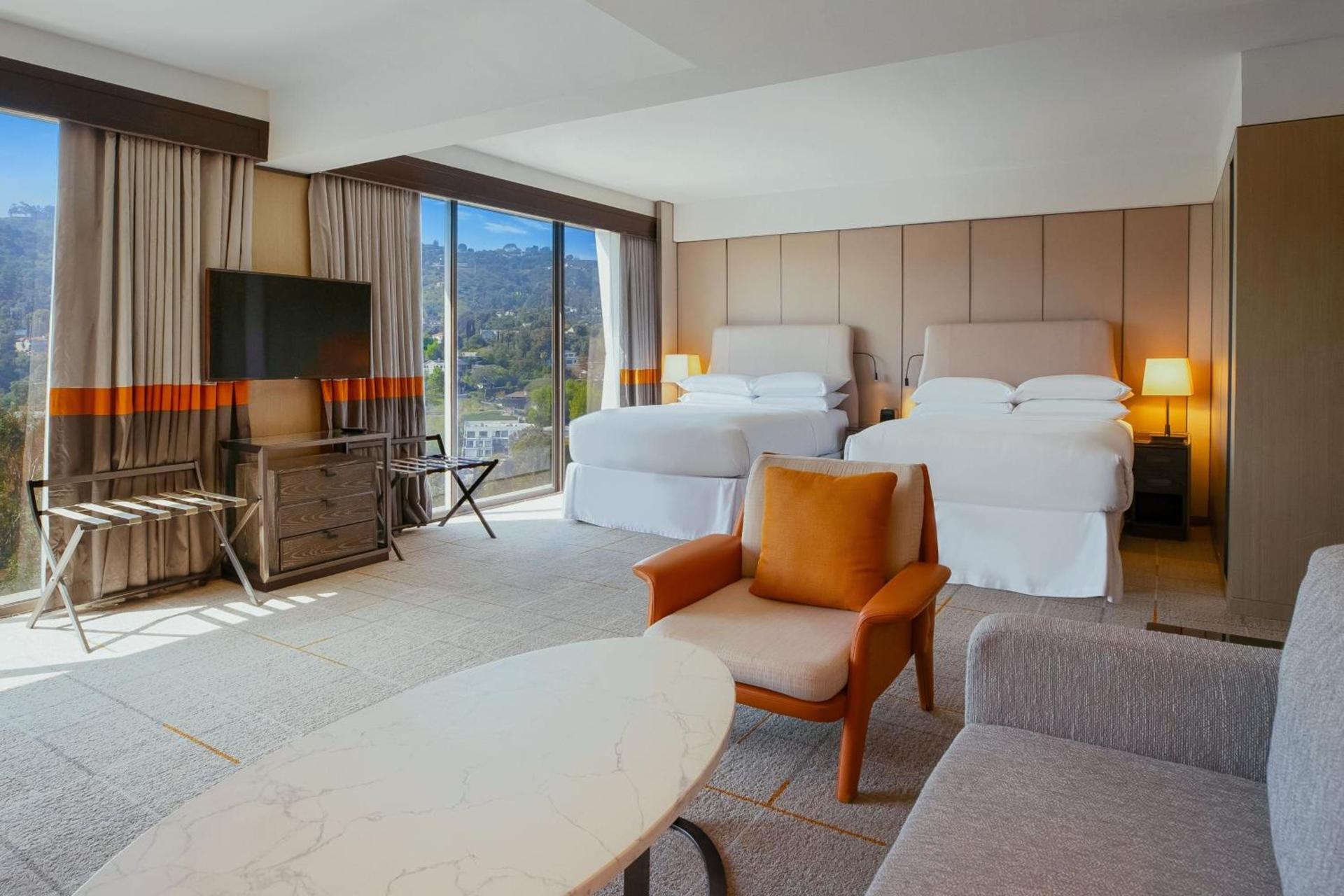 Sheraton Universal photo 12