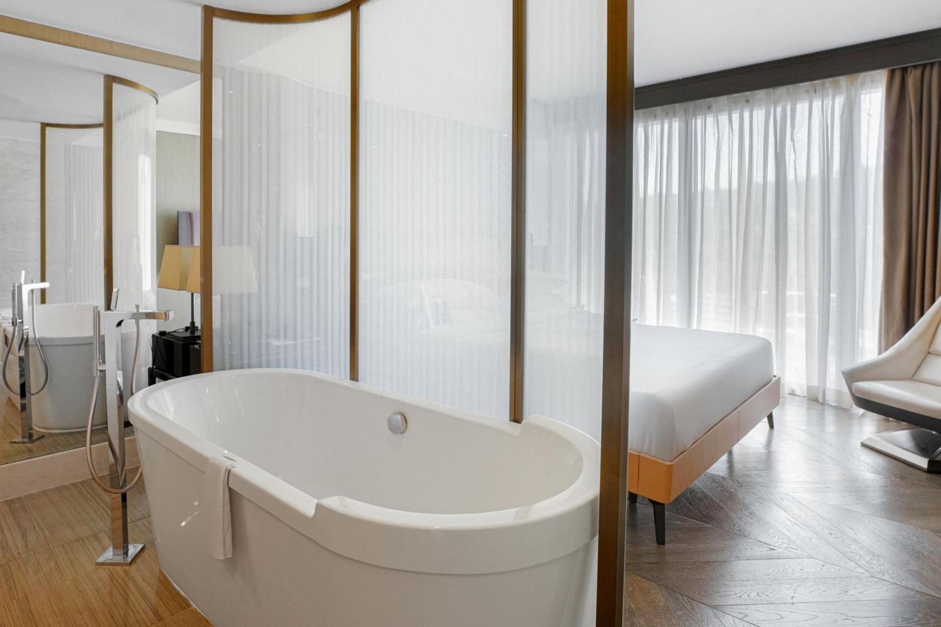 Sheraton Universal photo 31