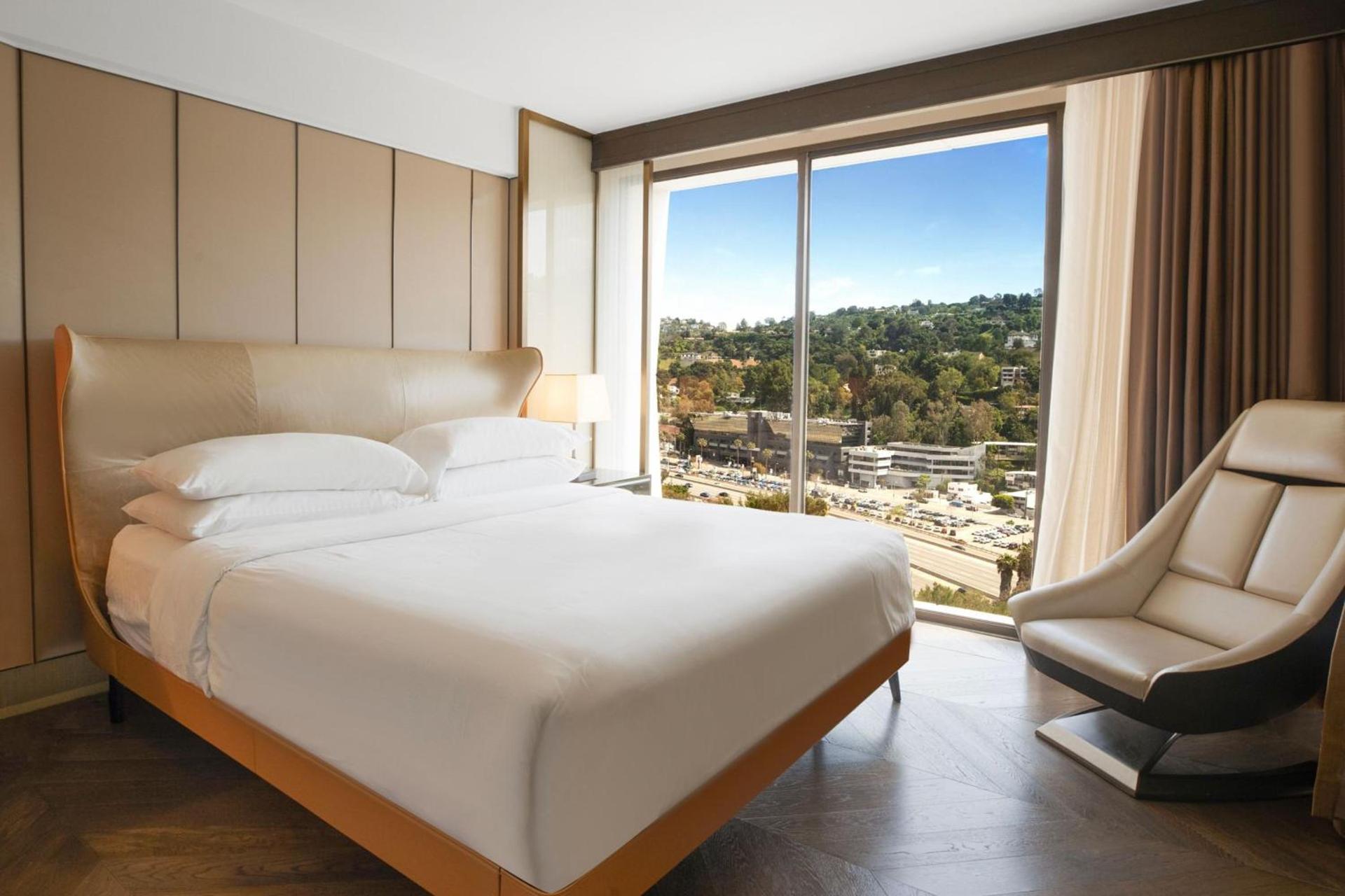 Sheraton Universal photo 38