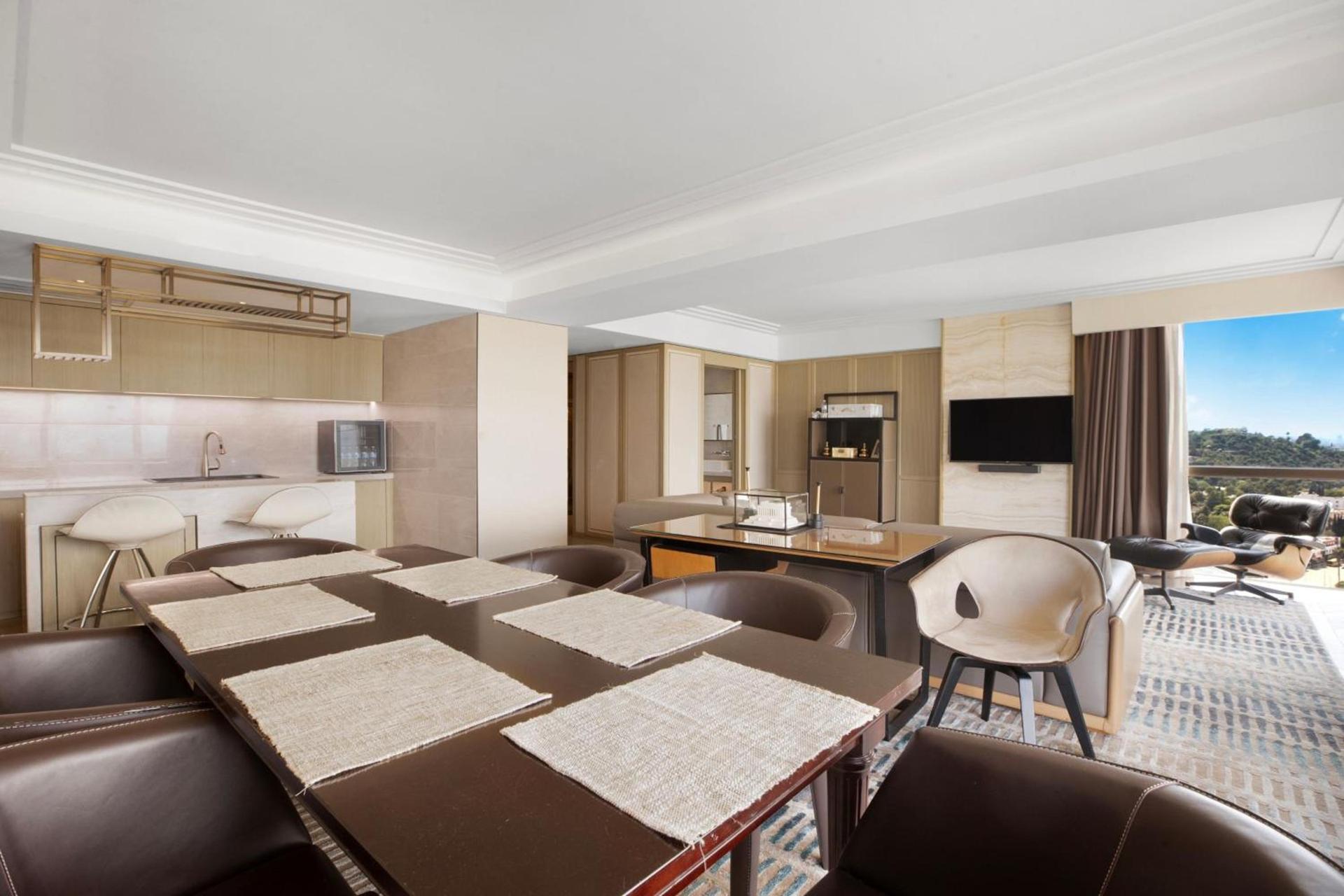 Sheraton Universal photo 41