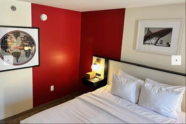 Ramada by Wyndham Milwaukee photo 26