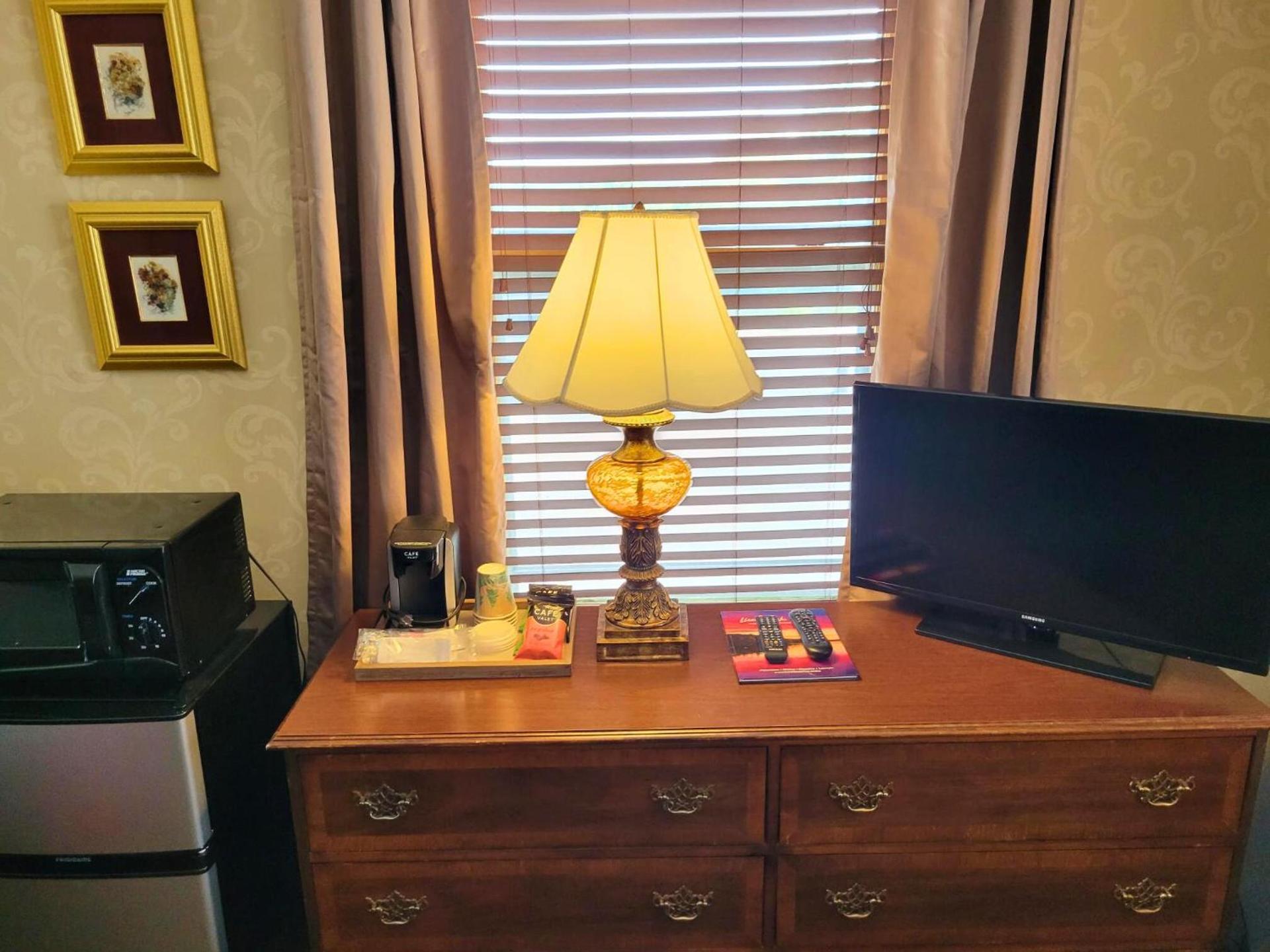 Altland House Inn & Suites photo 27