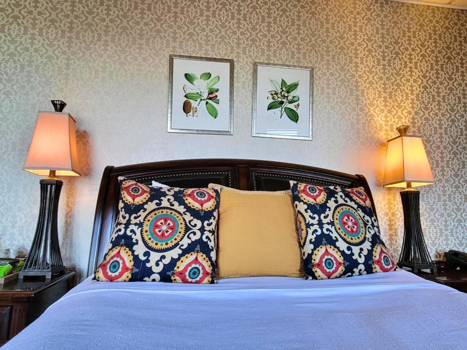 Altland House Inn & Suites photo 34