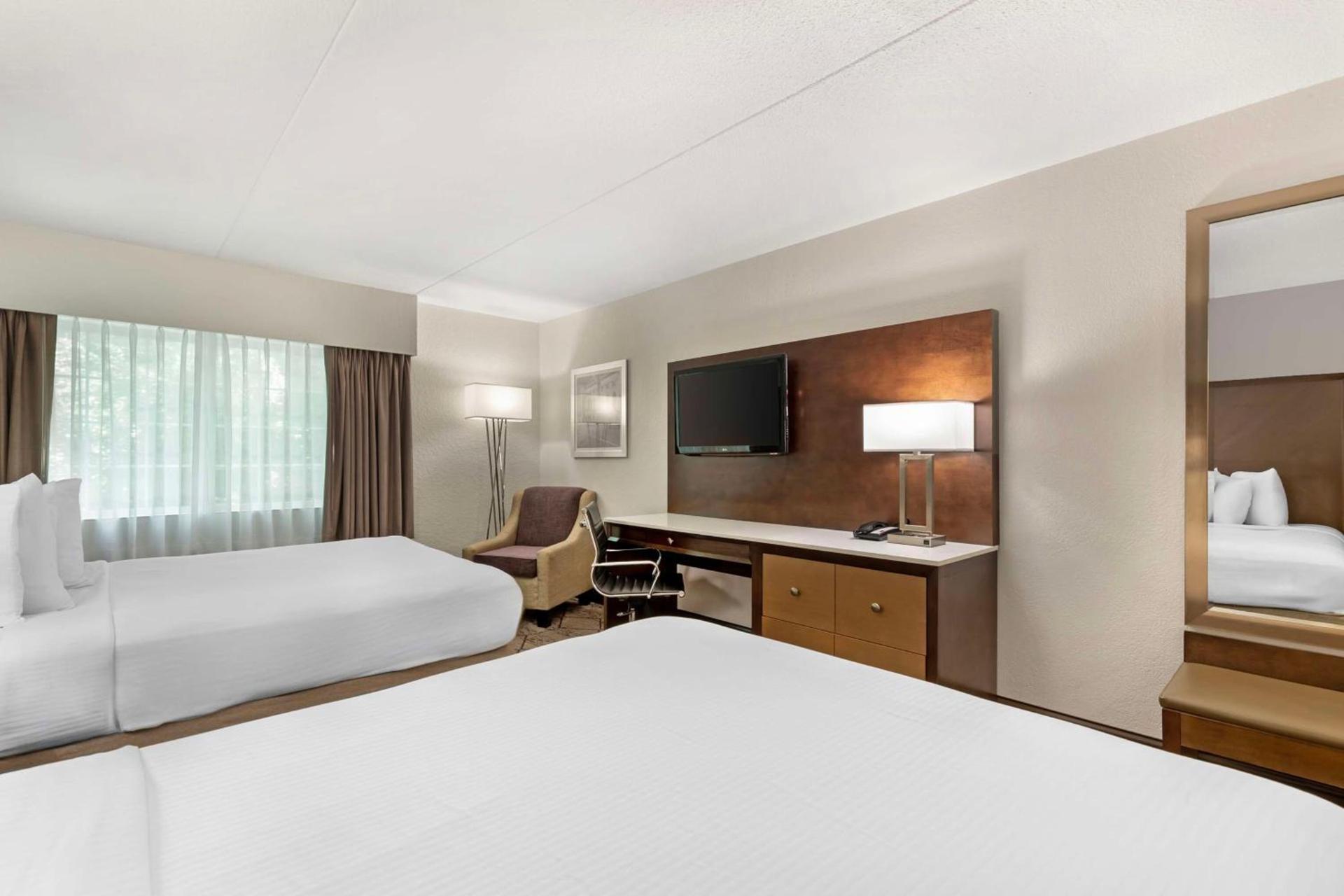 Best Western Plus Longbranch Hotel & Convention Center photo 3