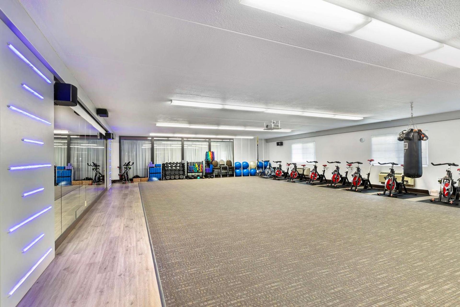 Best Western Plus Longbranch Hotel & Convention Center photo 38