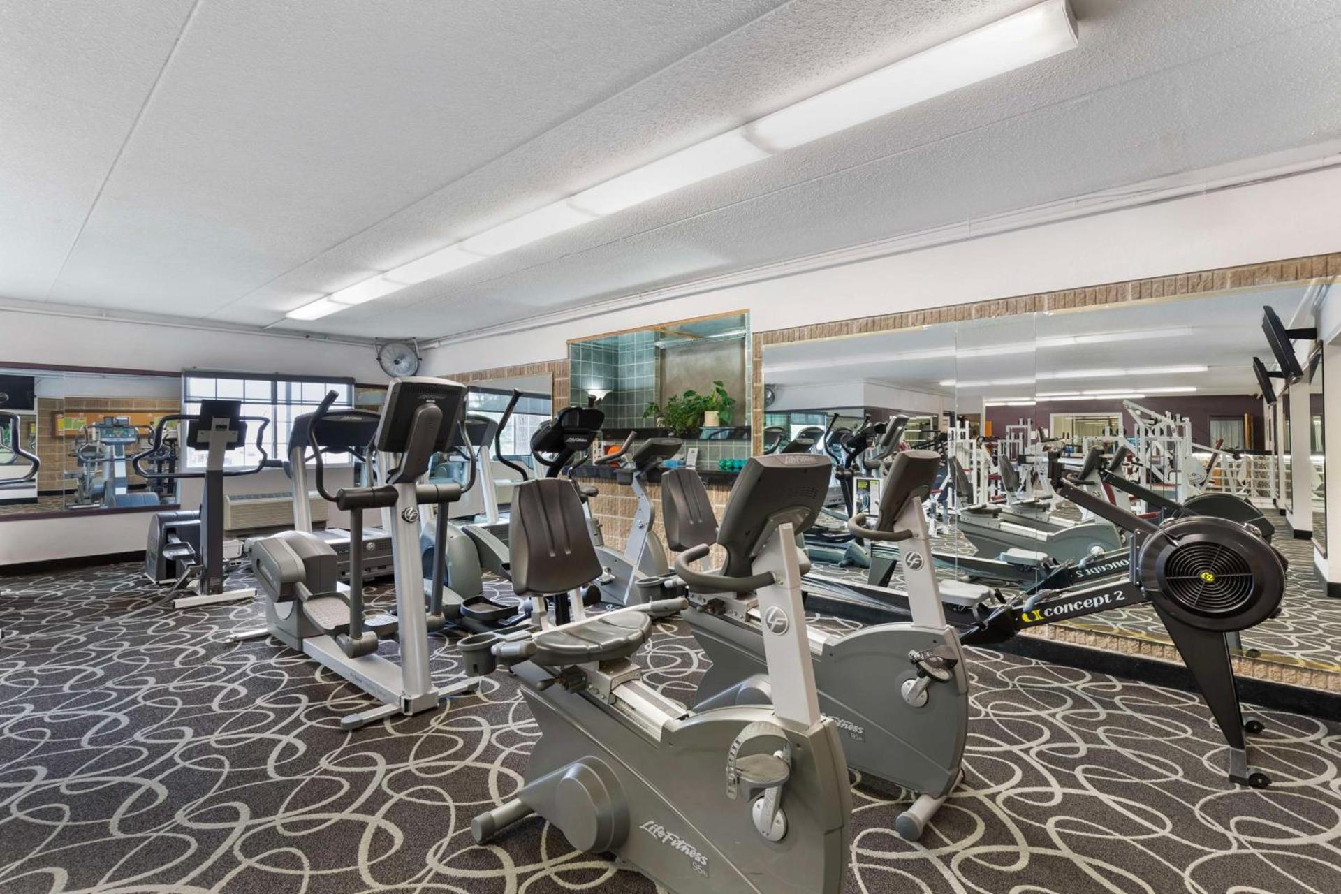 Best Western Plus Longbranch Hotel & Convention Center photo 43