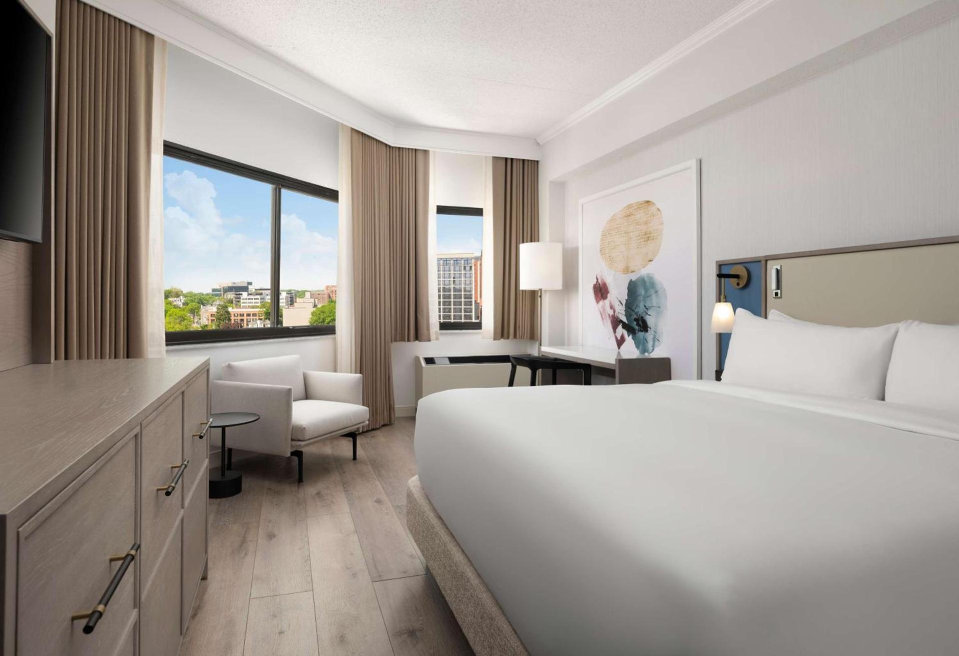 Sonesta White Plains Downtown photo 9
