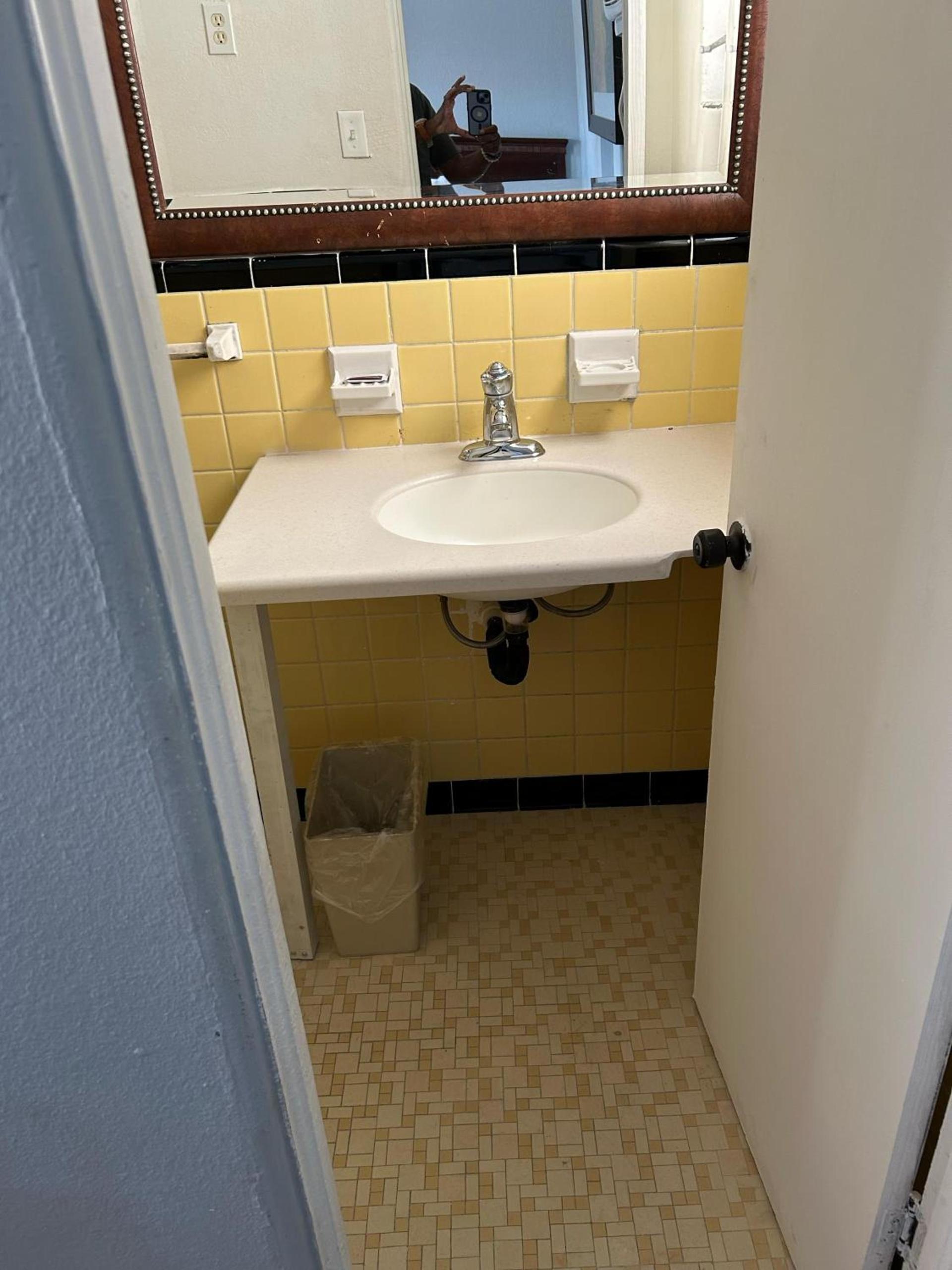 Stevens Motel by Capital O Ocala US 27 photo 21