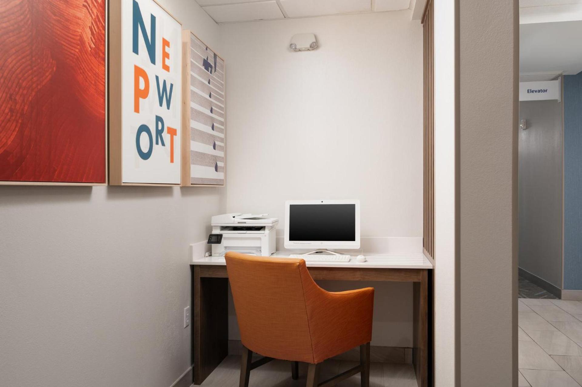 Holiday Inn Express Hotel & Suites Newport South by IHG photo 55