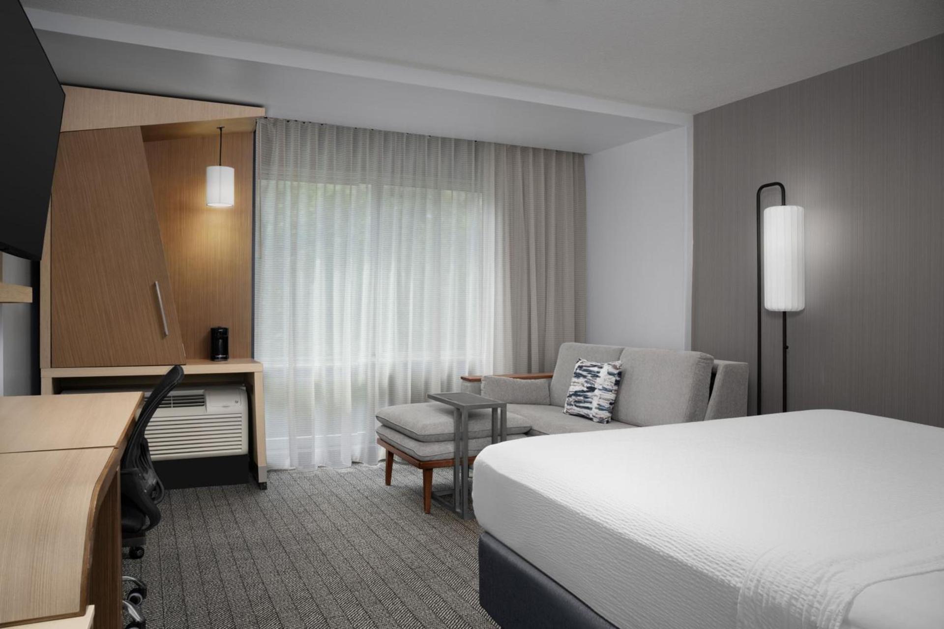 Courtyard by Marriott Philadelphia Bensalem photo 9