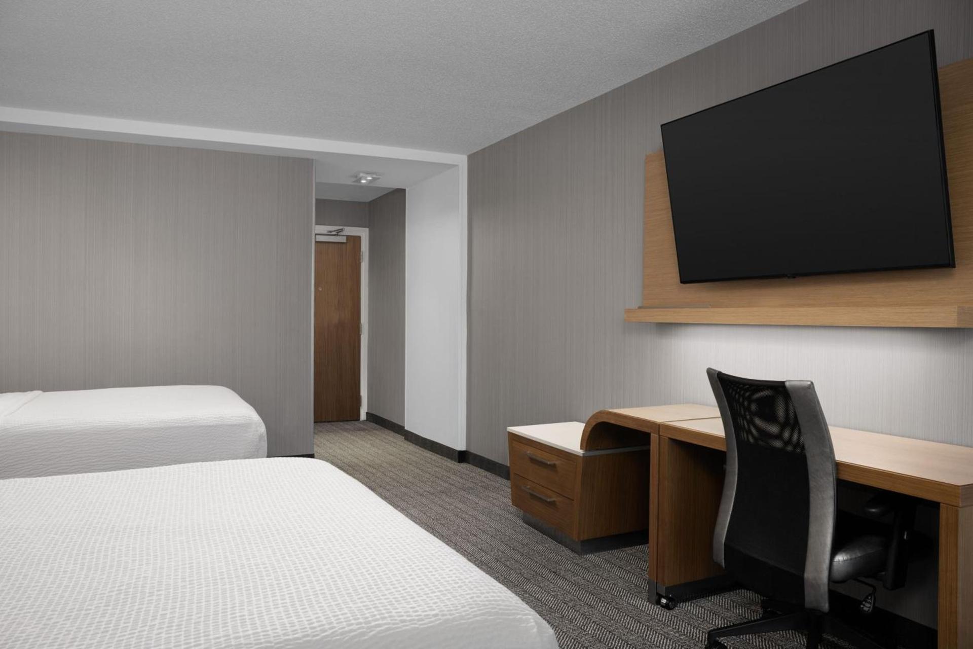 Courtyard by Marriott Philadelphia Bensalem photo 15