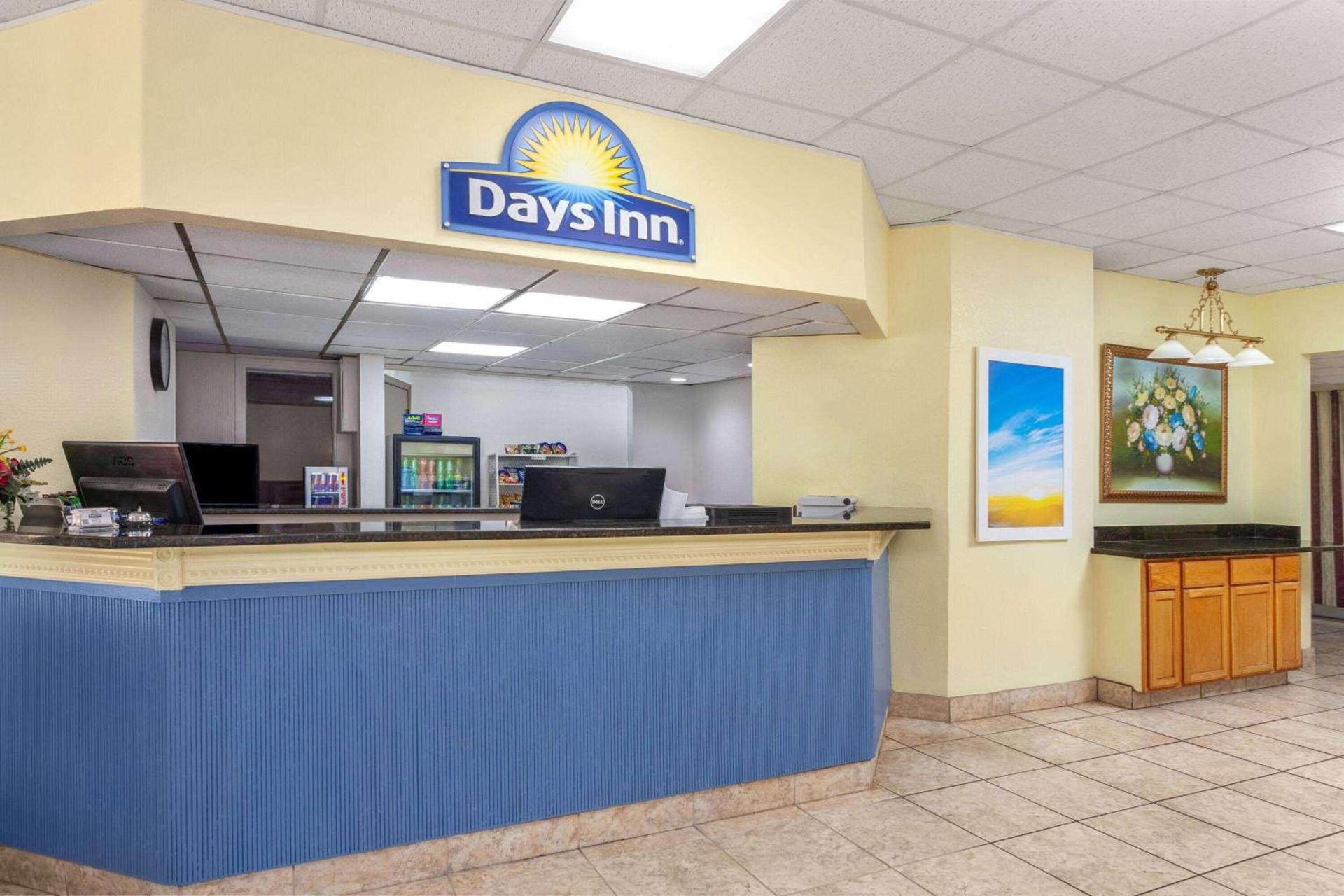 Days Inn by Wyndham Shelby photo 7