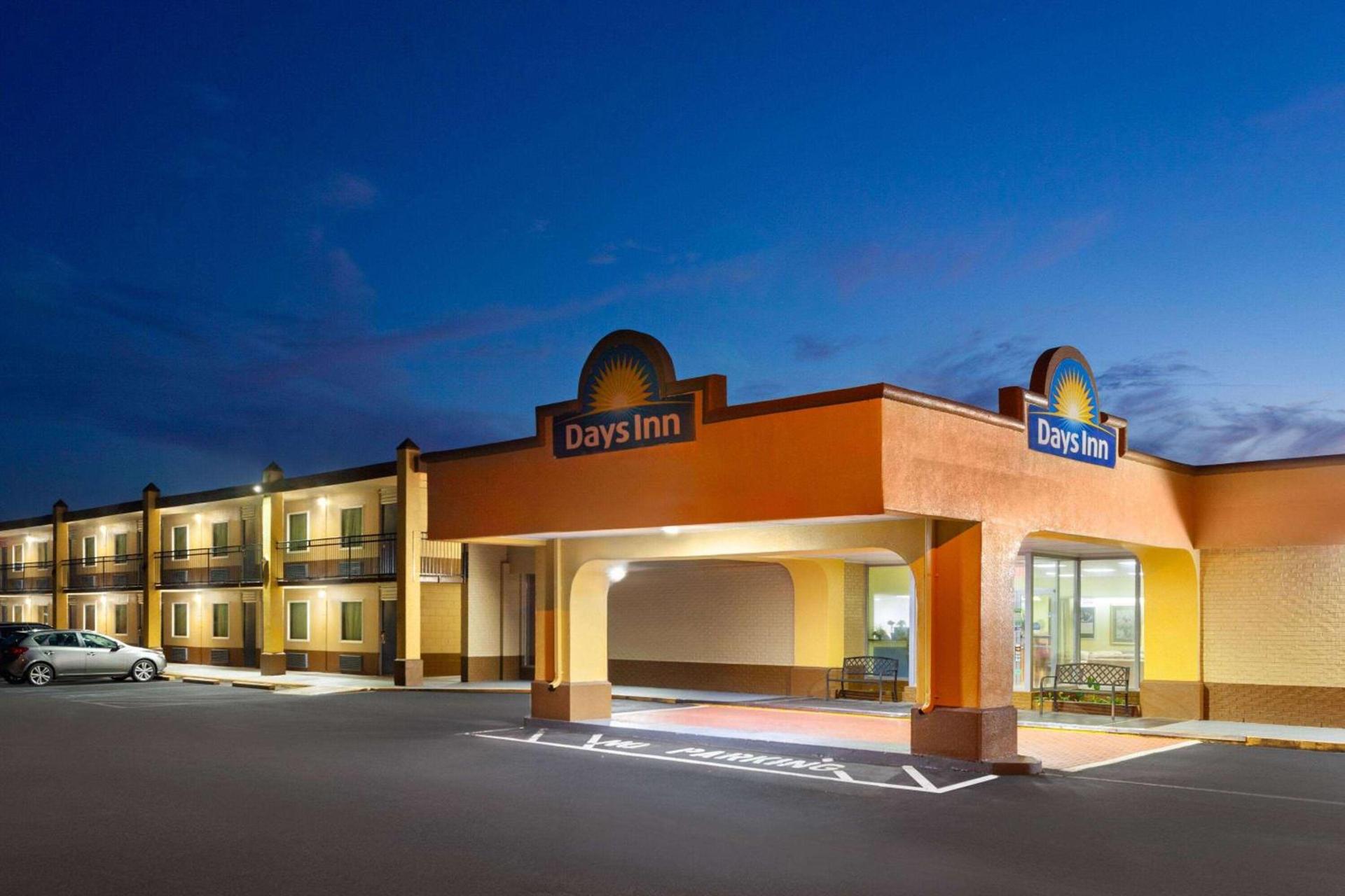 Days Inn by Wyndham Shelby photo 5