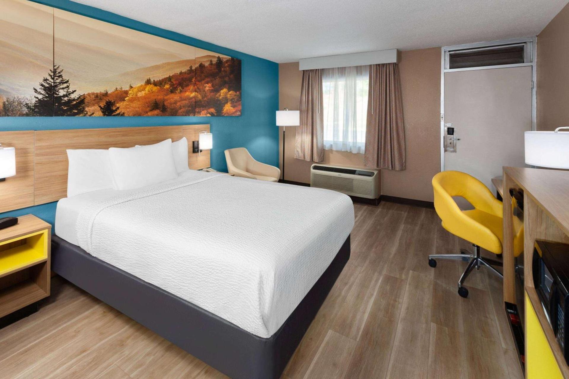 Days Inn by Wyndham Shelby photo 15