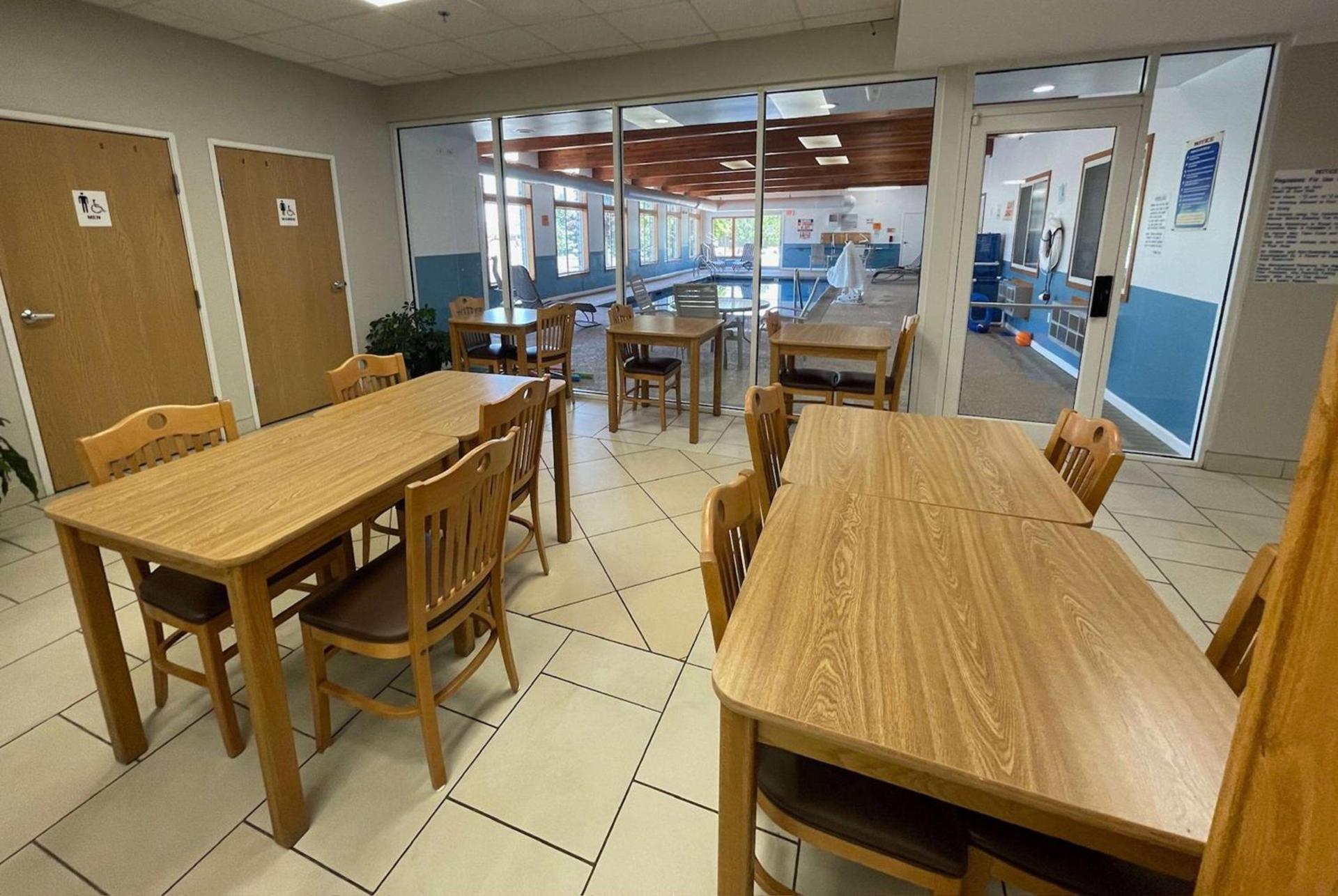 Days Inn by Wyndham Imlay City photo 30