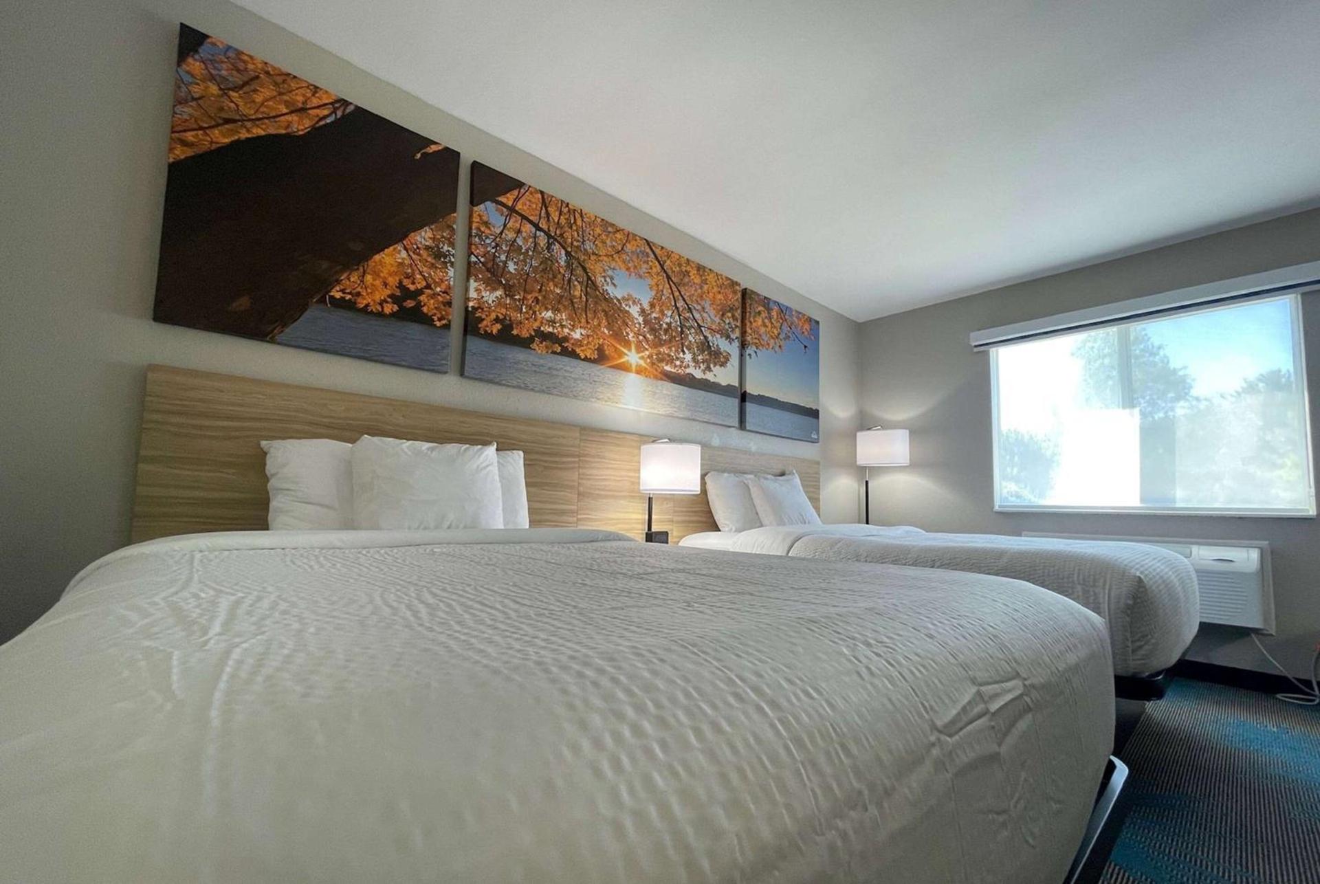 Days Inn by Wyndham Imlay City photo 15