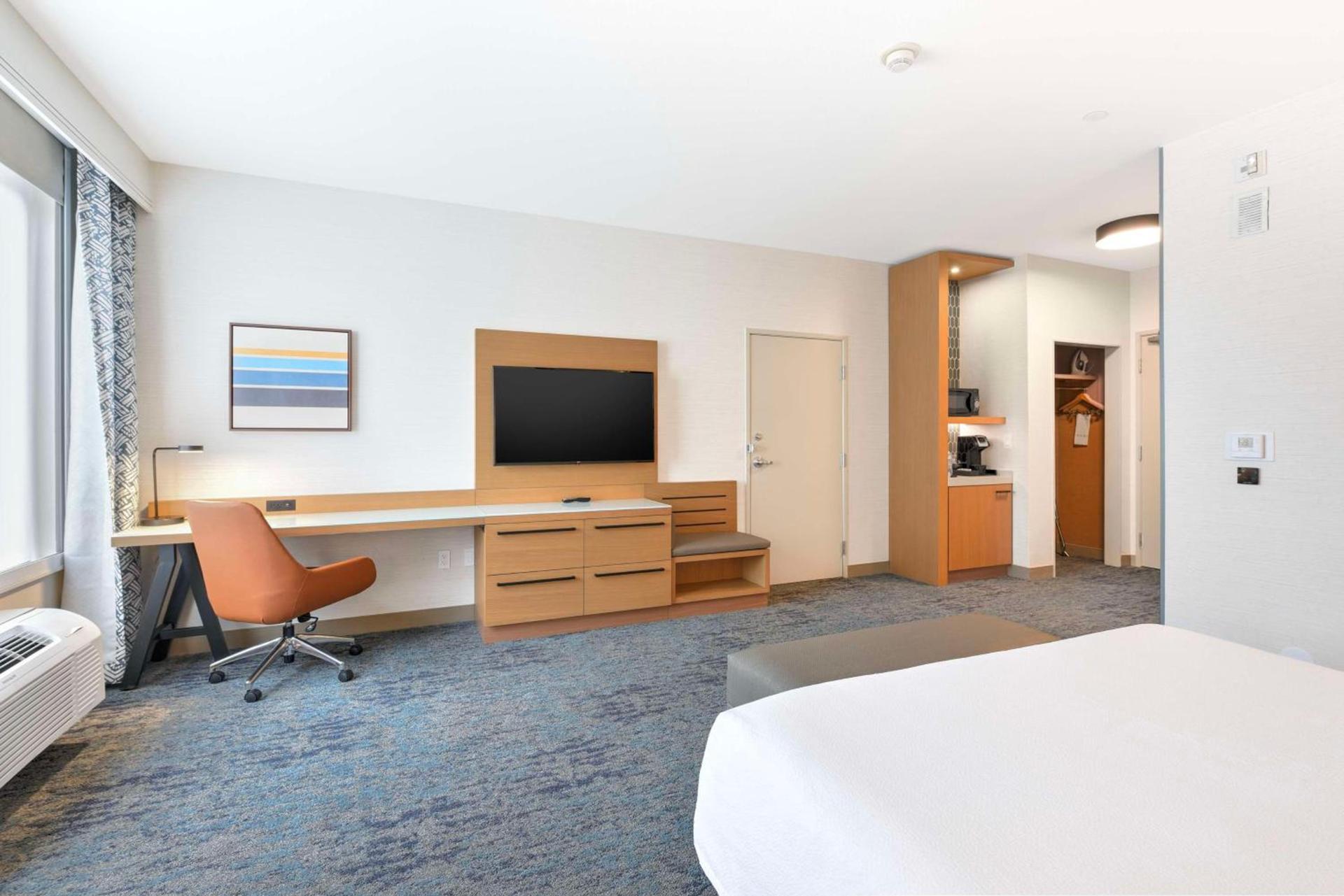 Hilton Garden Inn LAX - El Segundo photo 13