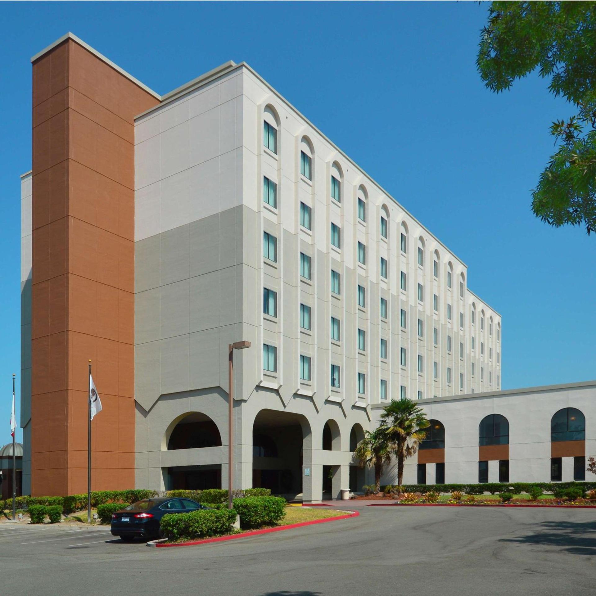 DoubleTree by Hilton Newark-Fremont photo 4