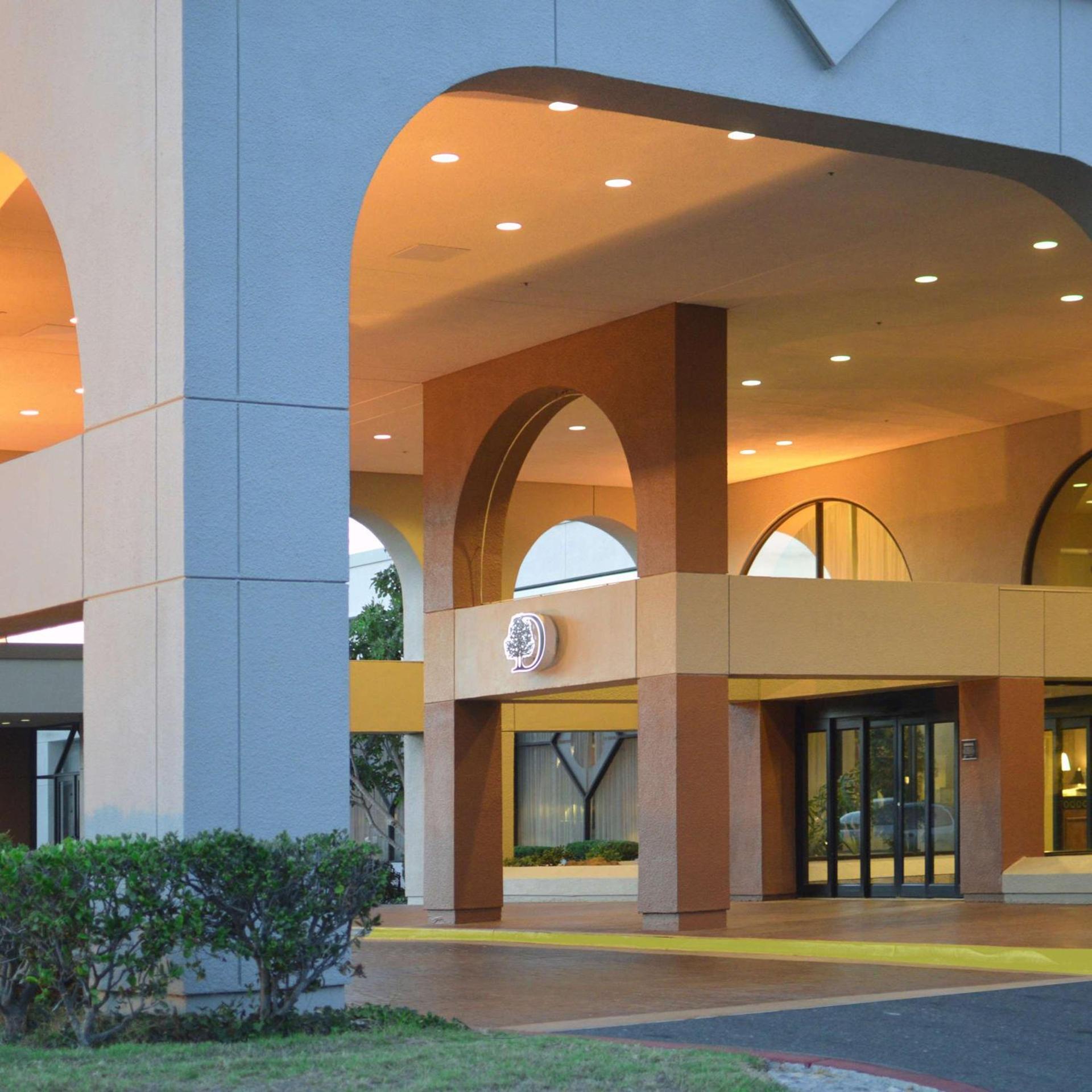 DoubleTree by Hilton Newark-Fremont — hotel in Newark