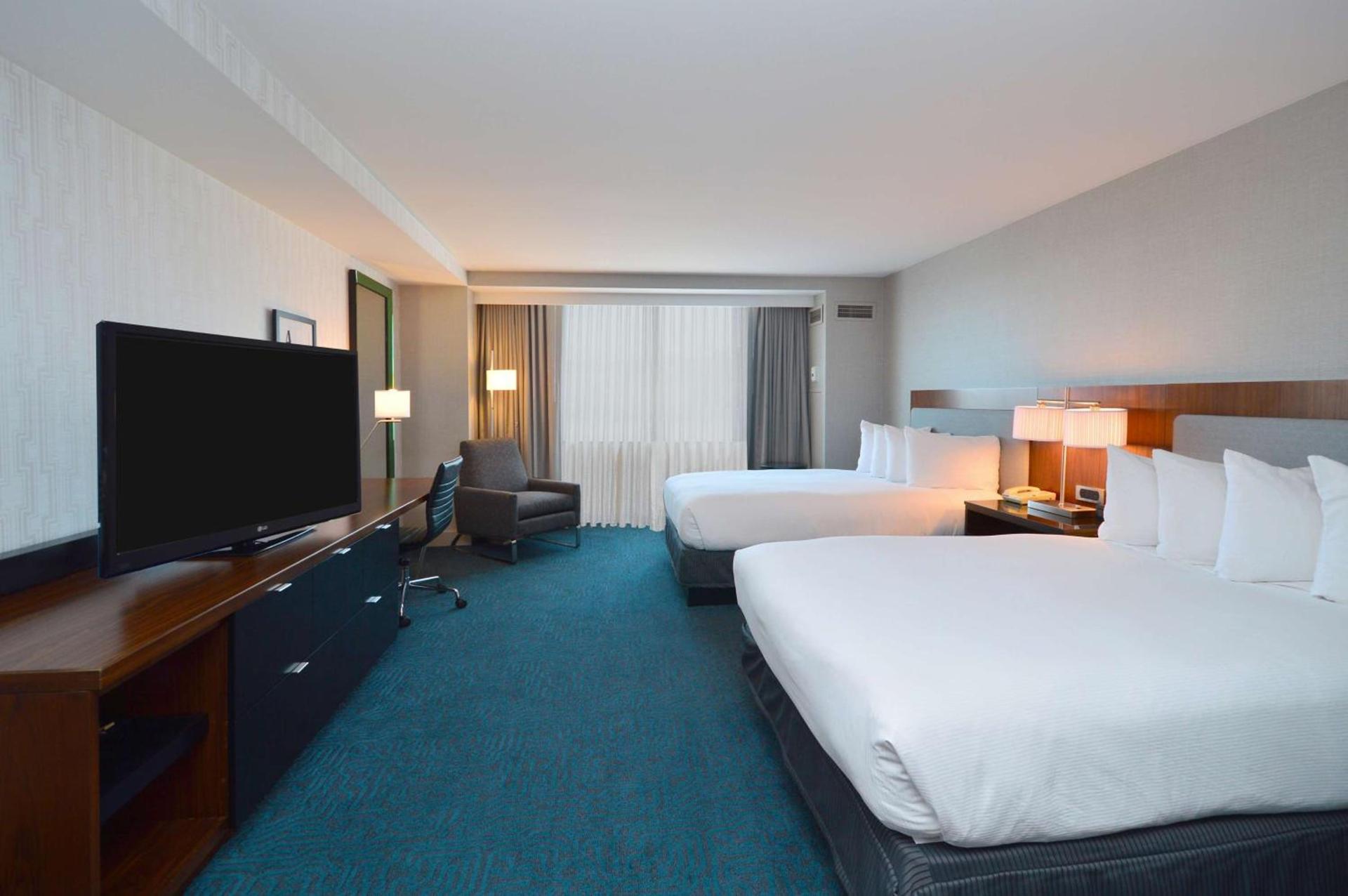DoubleTree by Hilton Newark-Fremont photo 28