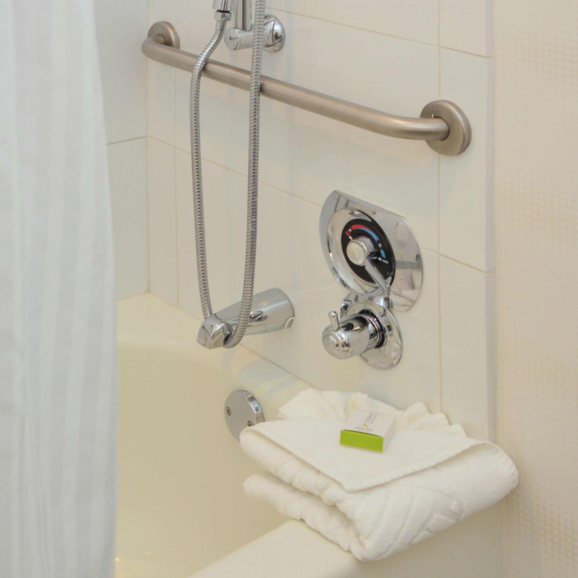 DoubleTree by Hilton Newark-Fremont photo 38
