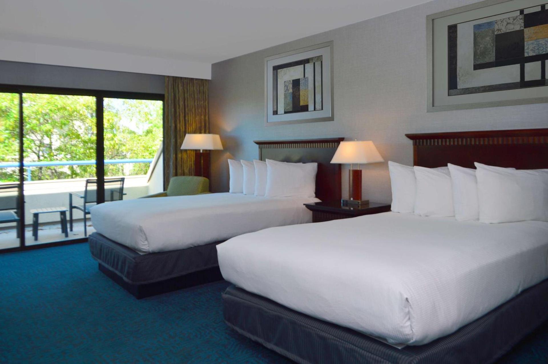 DoubleTree by Hilton Newark-Fremont photo 41