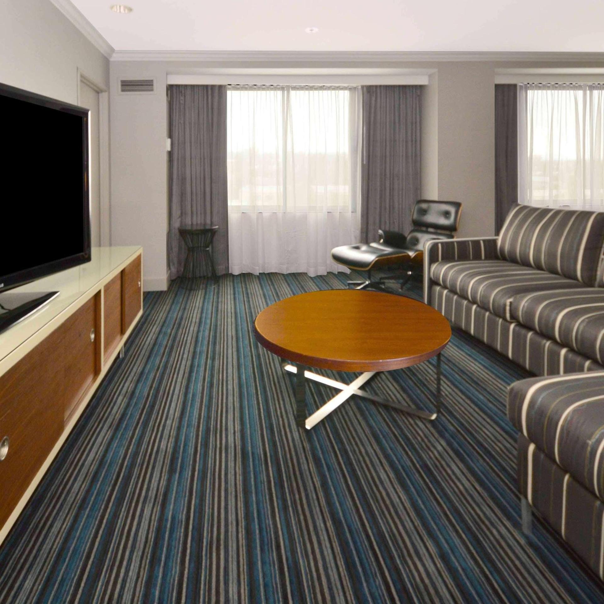 DoubleTree by Hilton Newark-Fremont photo 43