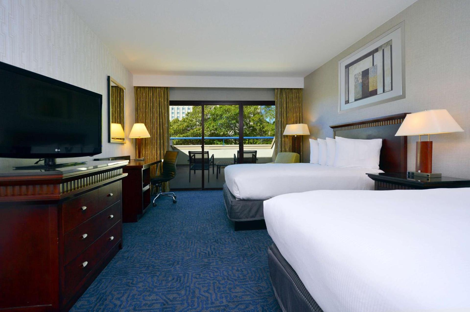 DoubleTree by Hilton Newark-Fremont photo 45