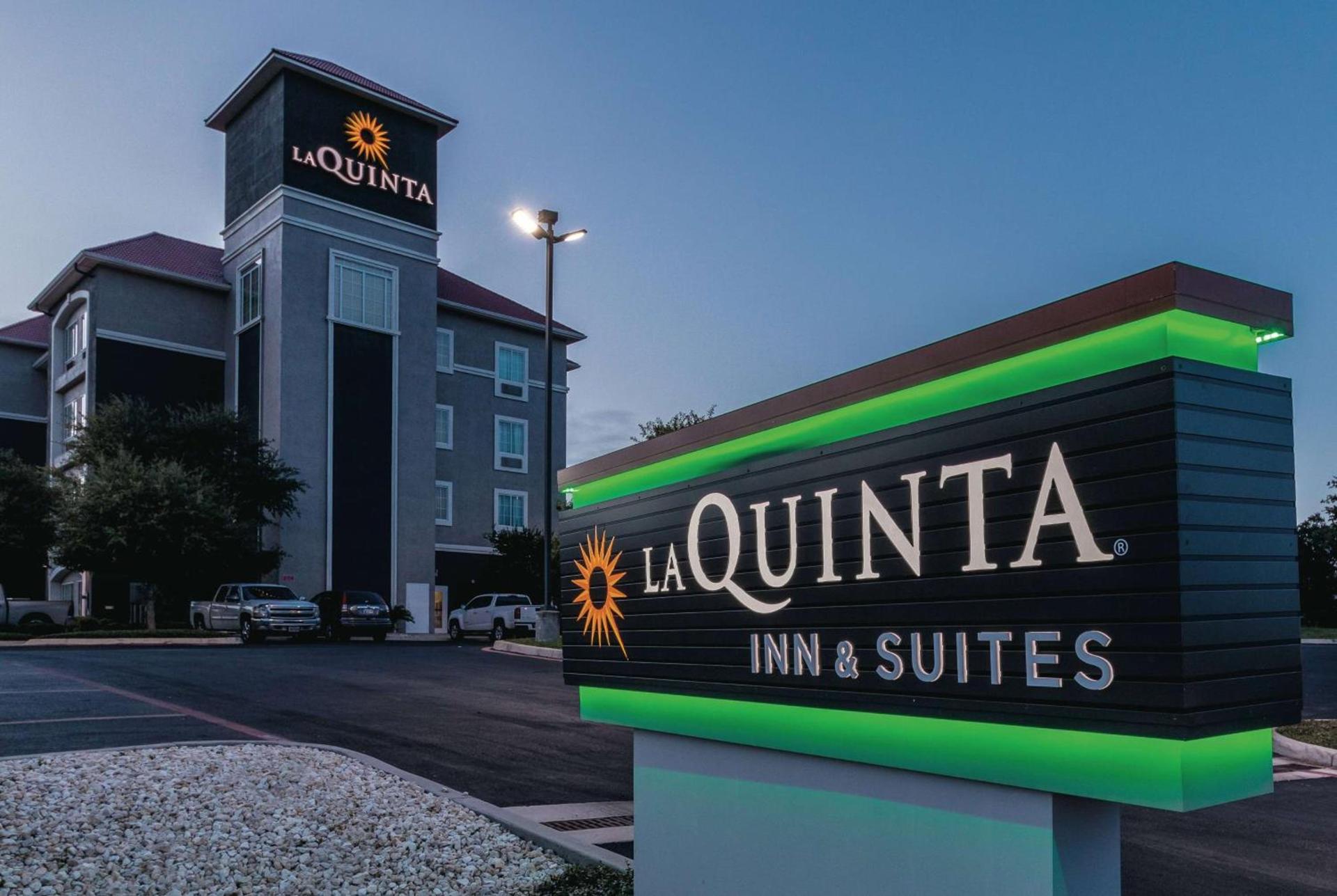 La Quinta by Wyndham San Antonio Northwest photo 1