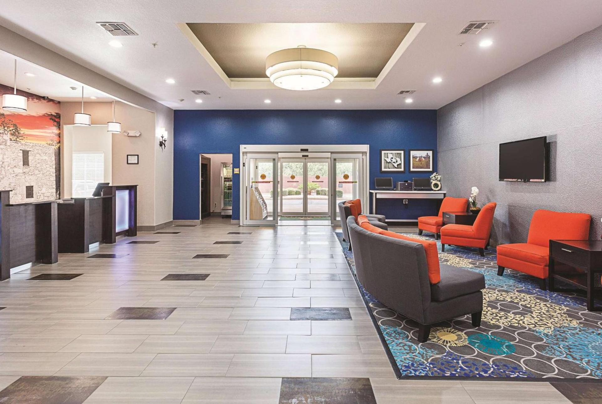 La Quinta by Wyndham San Antonio Northwest photo 7