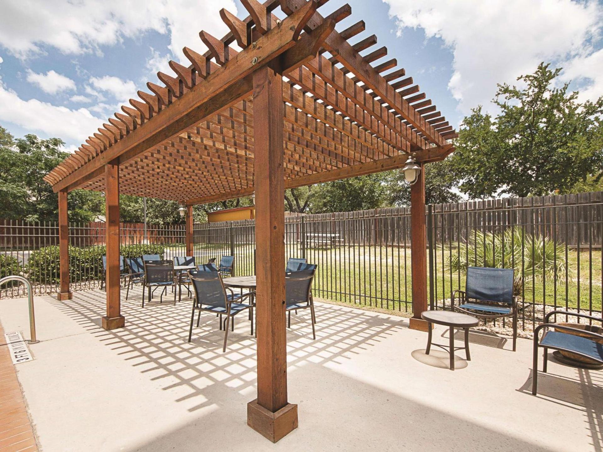 La Quinta by Wyndham San Antonio Northwest photo 12