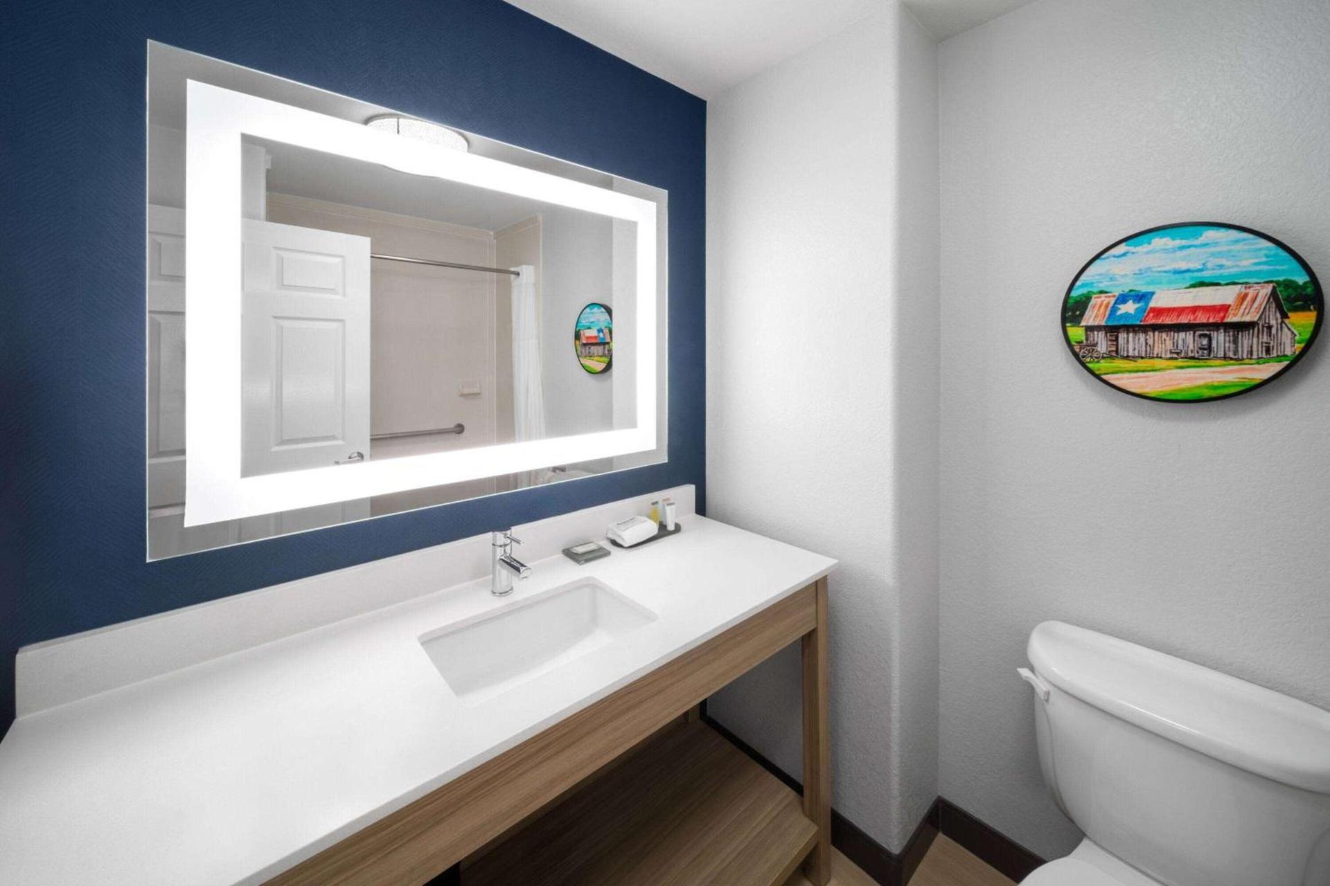 La Quinta by Wyndham San Antonio Northwest photo 47