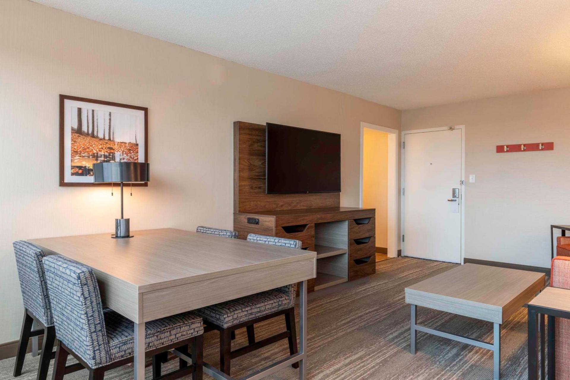 Hampton Inn Manchester Downtown photo 20