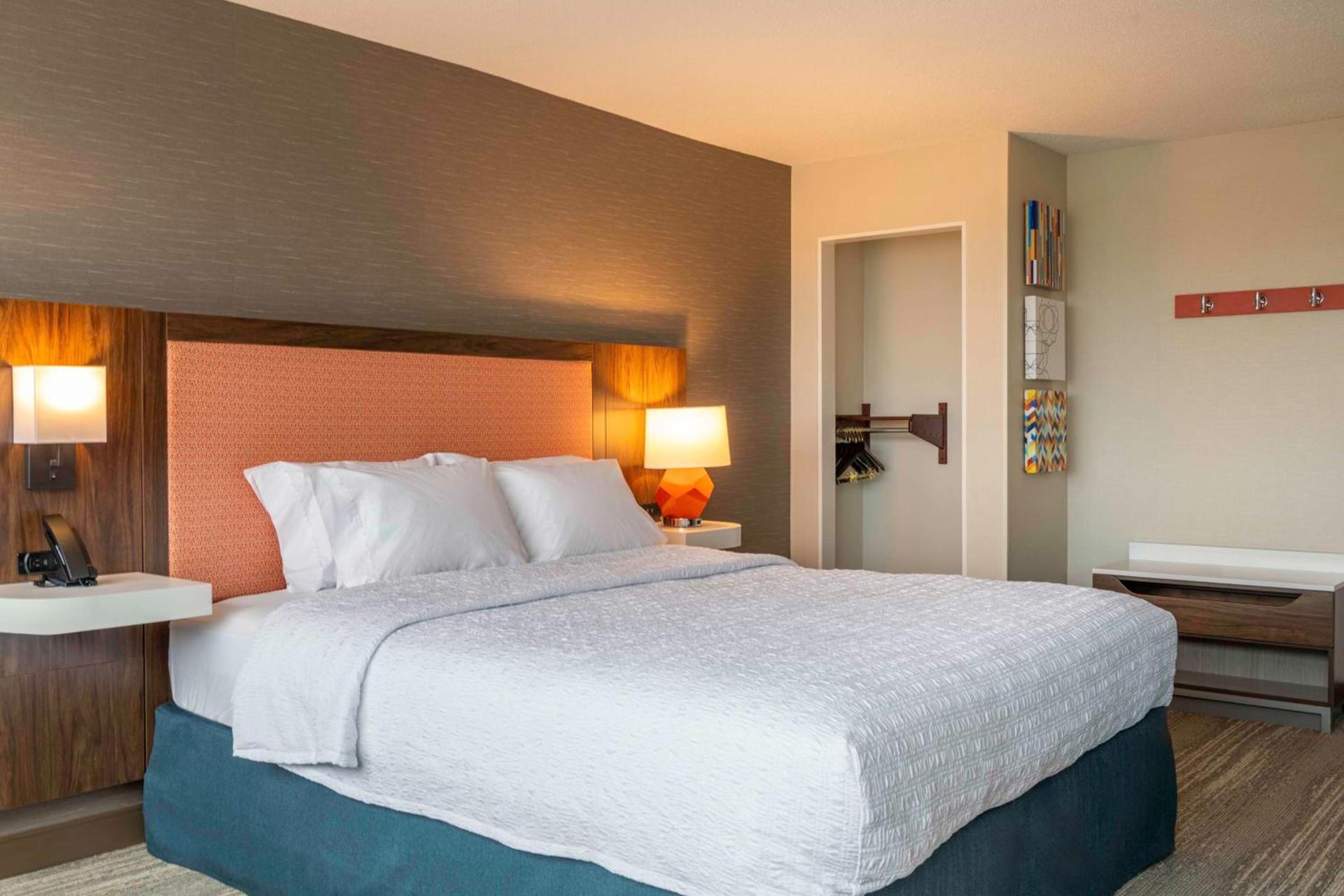Hampton Inn Manchester Downtown photo 21