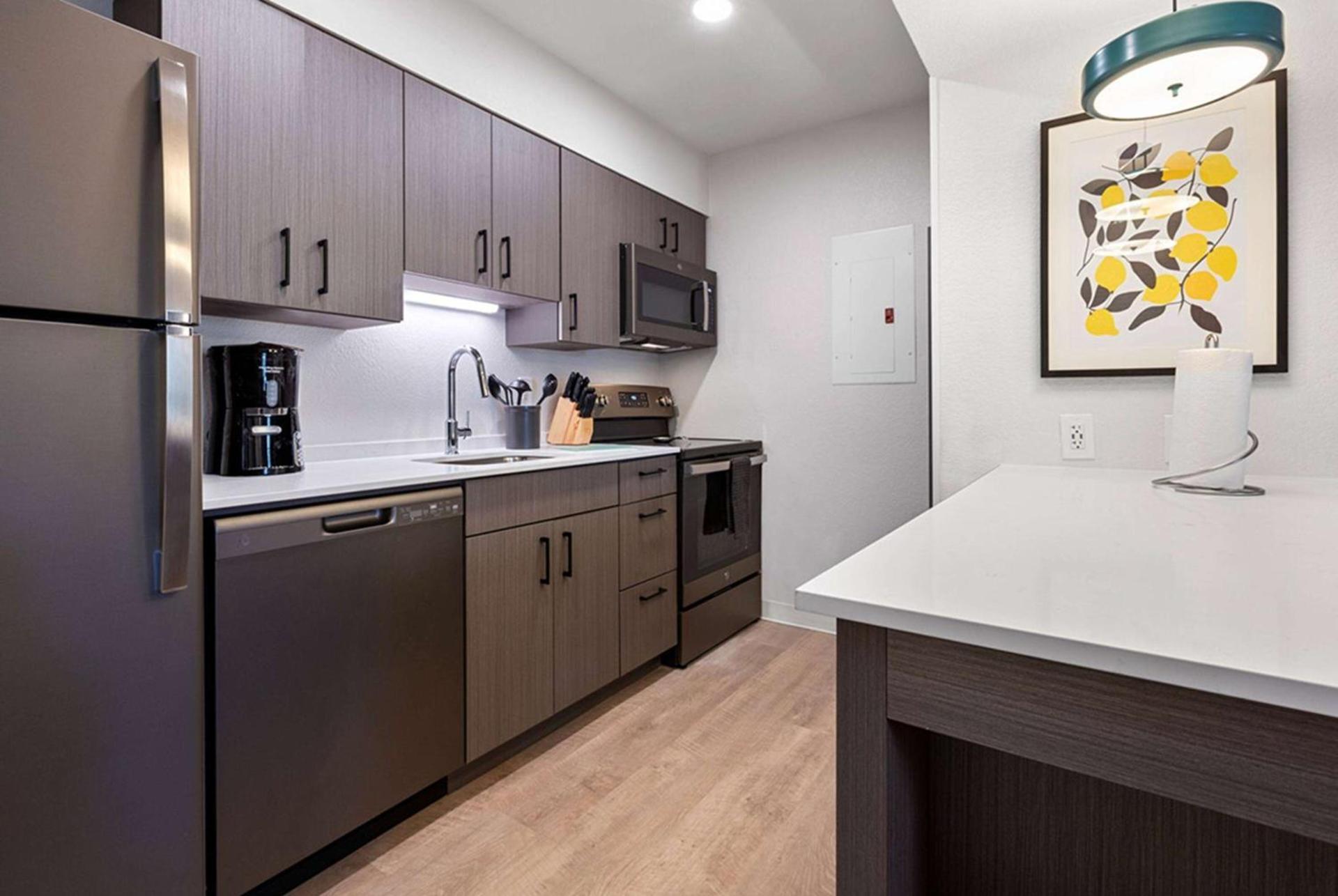 WaterWalk Extended Stay by Wyndham Atlanta Perimeter photo 9