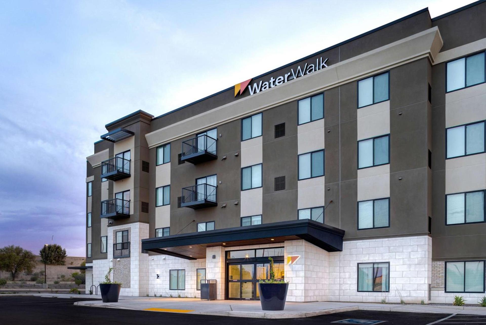 WaterWalk Extended Stay by Wyndham Tucson photo 2