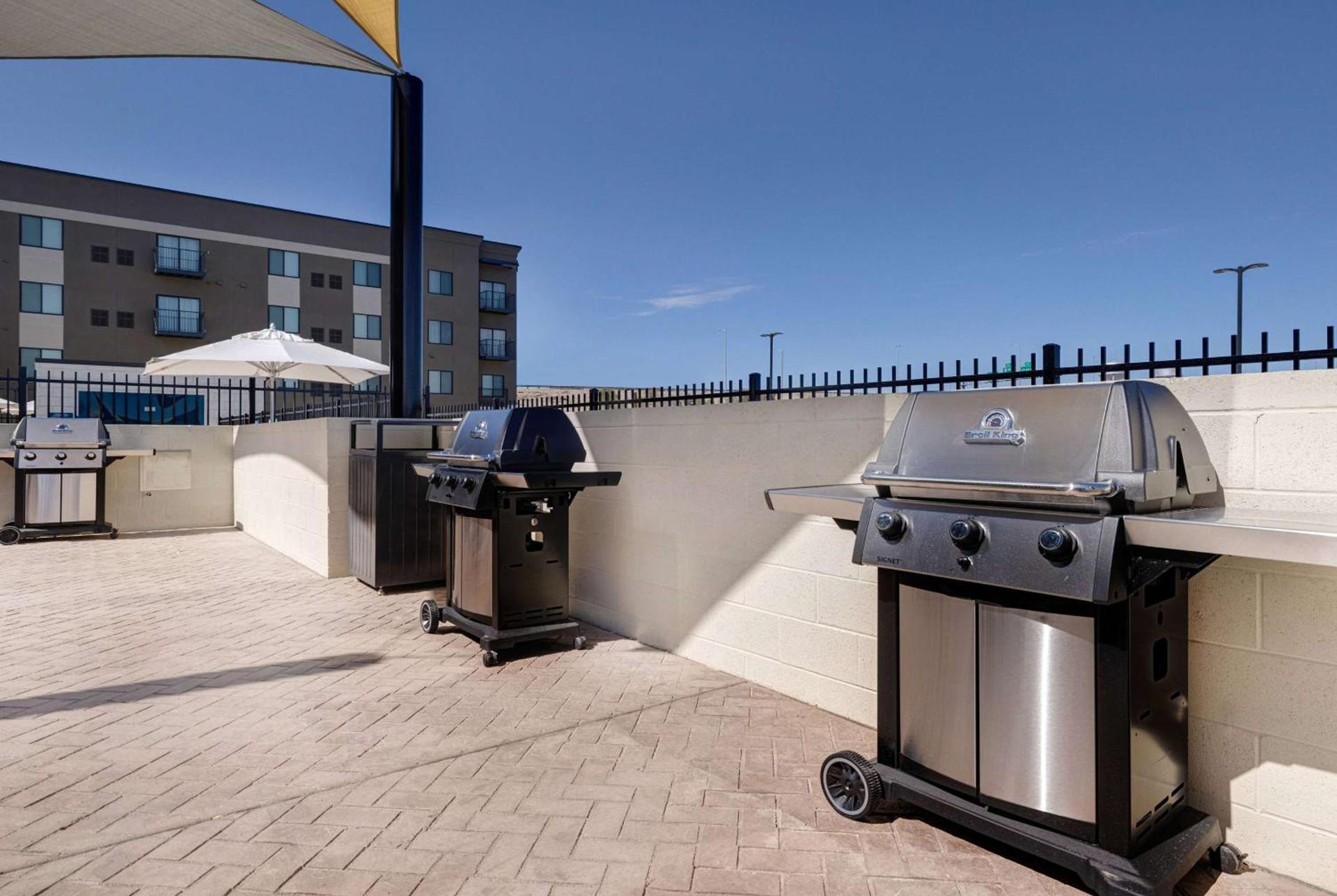 WaterWalk Extended Stay by Wyndham Tucson photo 16