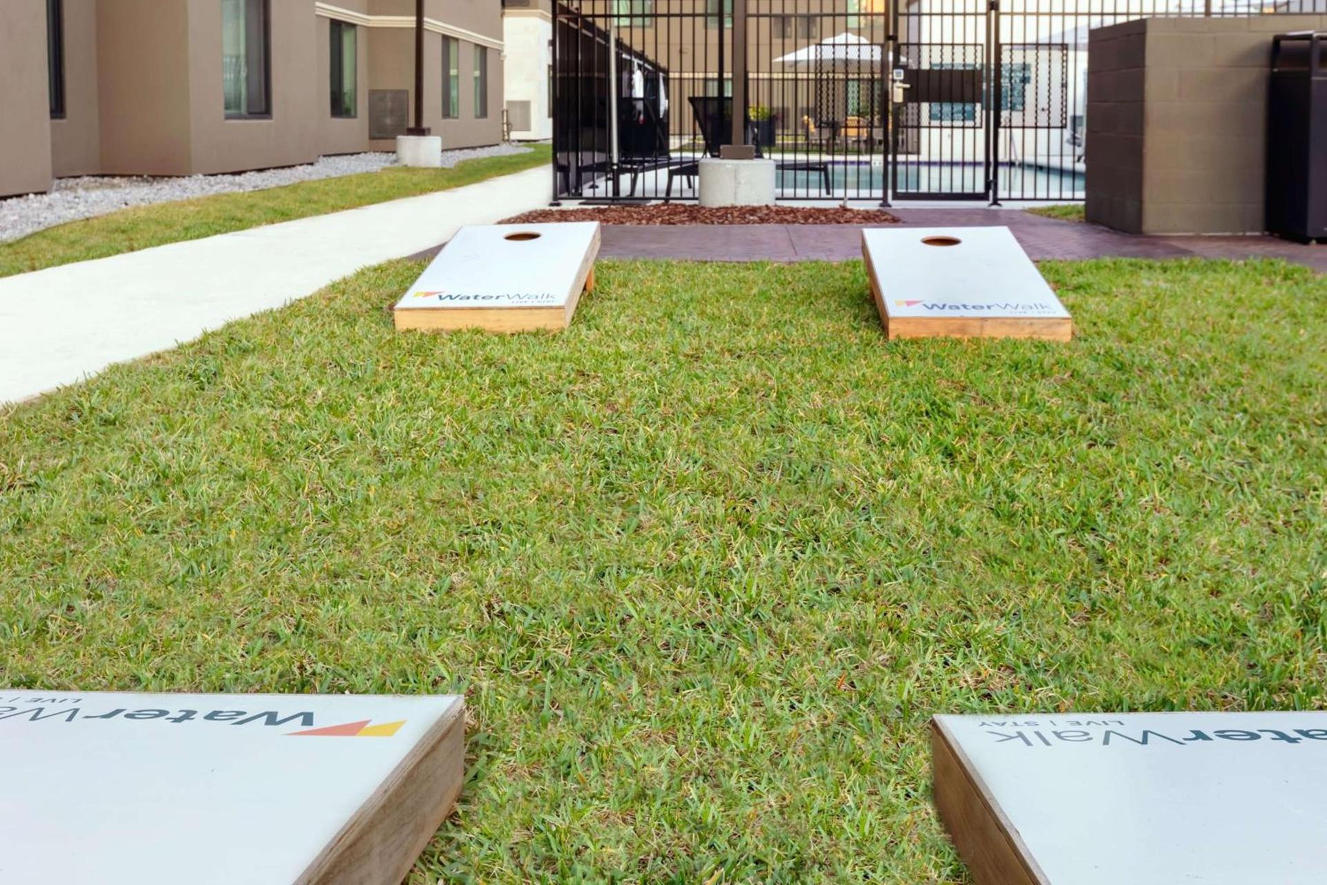 WaterWalk Extended Stay by Wyndham Jacksonville Deerwood Pk photo 18