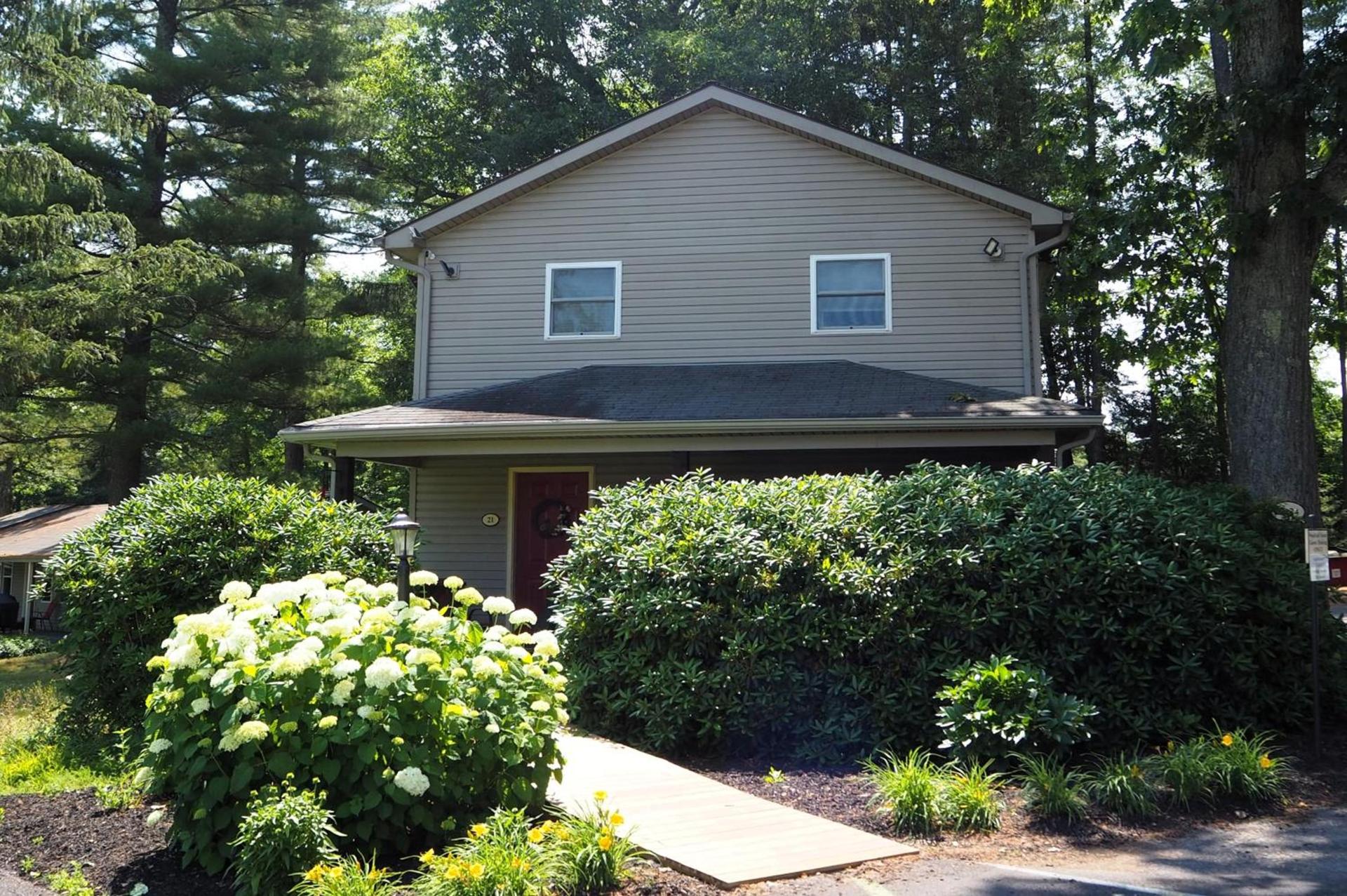 Woodfield Manor - A Sundance Vacations Property photo 19