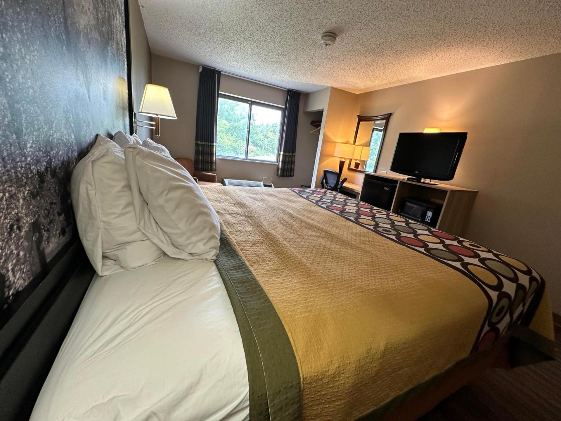 Super 8 by Wyndham Allentown Kutztown Area photo 15