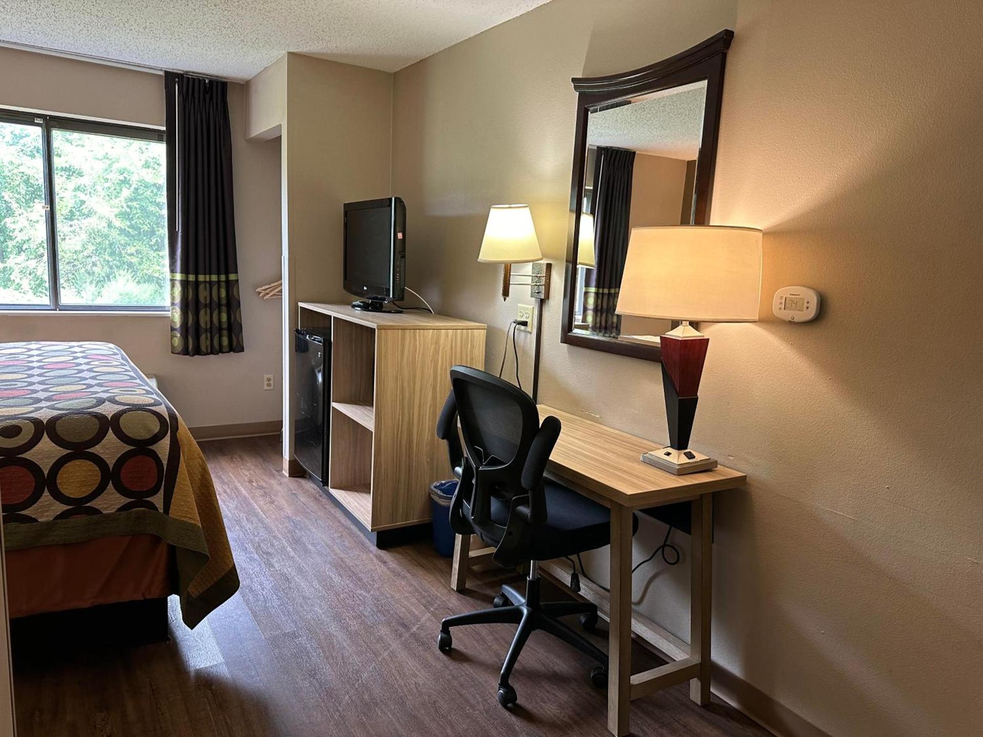 Super 8 by Wyndham Allentown Kutztown Area photo 22