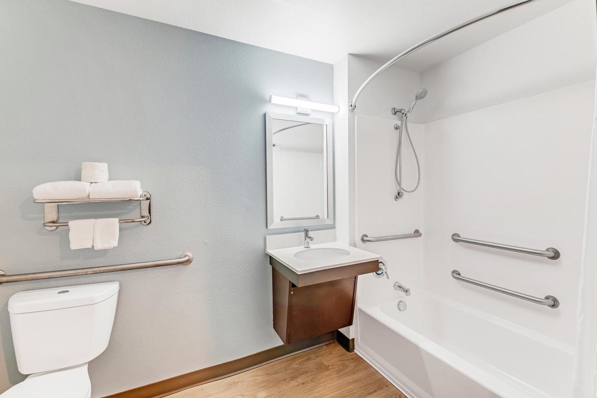 WoodSpring Suites Austin North I-35 photo 30