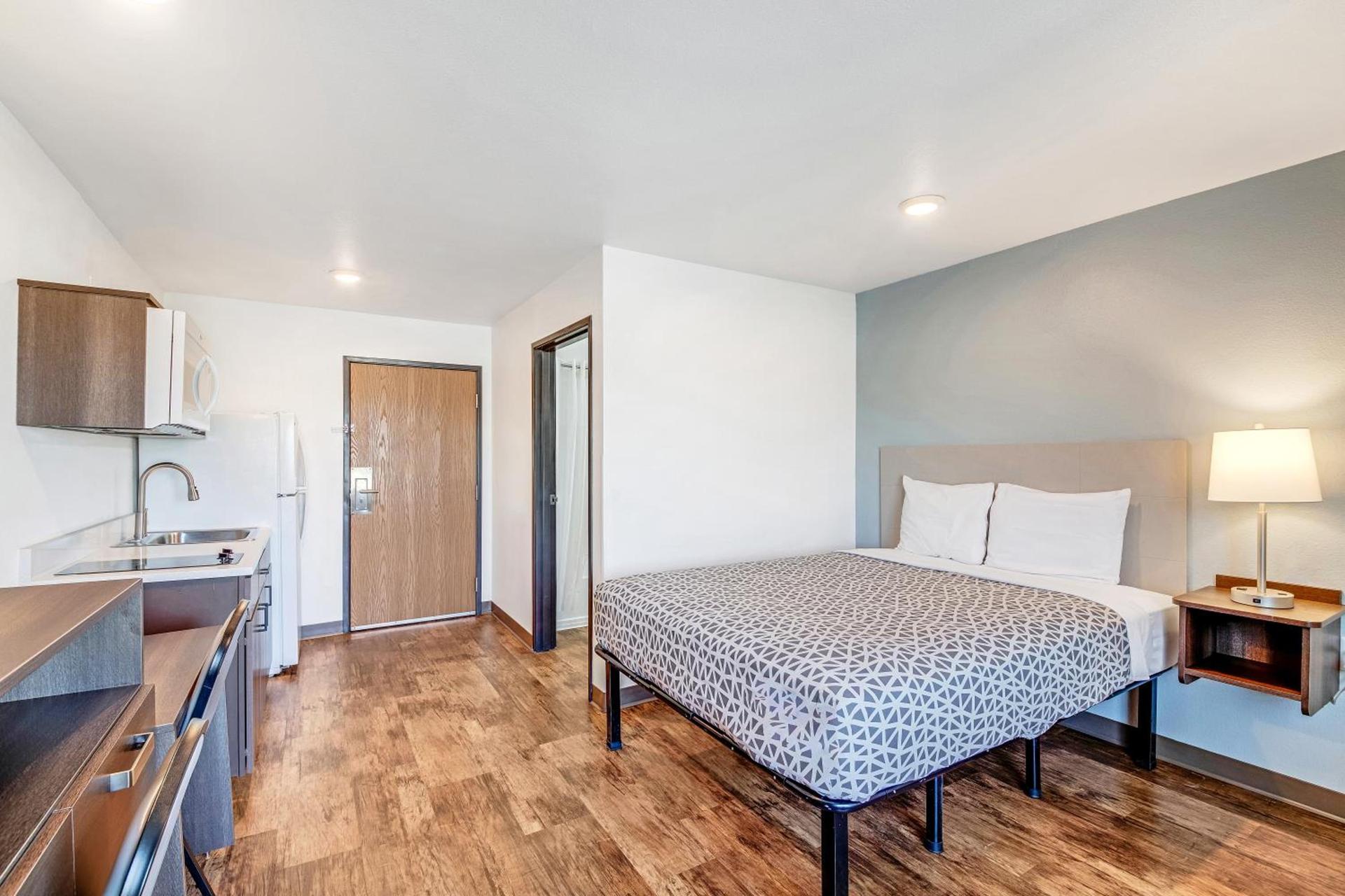 WoodSpring Suites Austin North I-35 photo 40