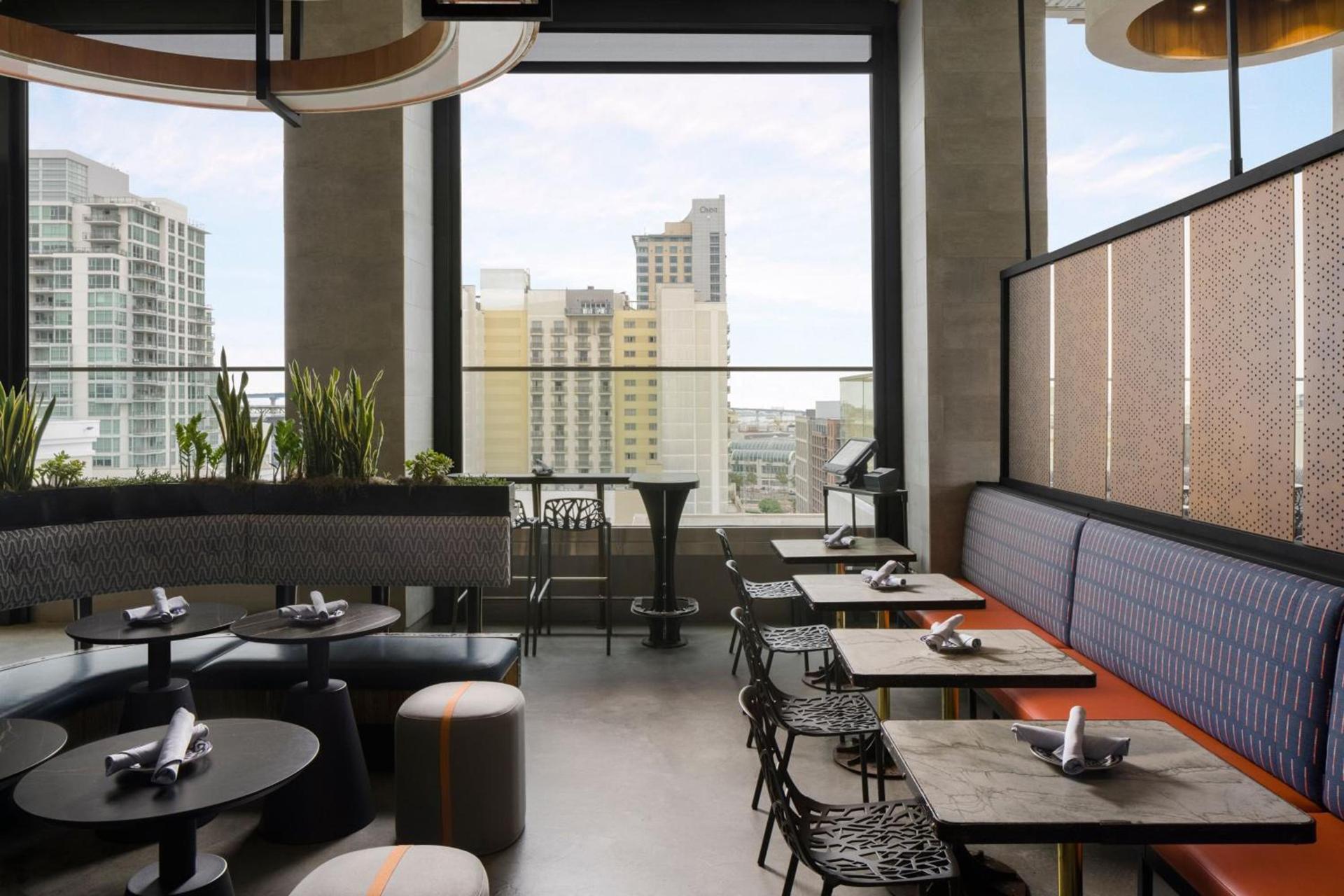 Courtyard by Marriott San Diego Gaslamp/Convention Center photo 32