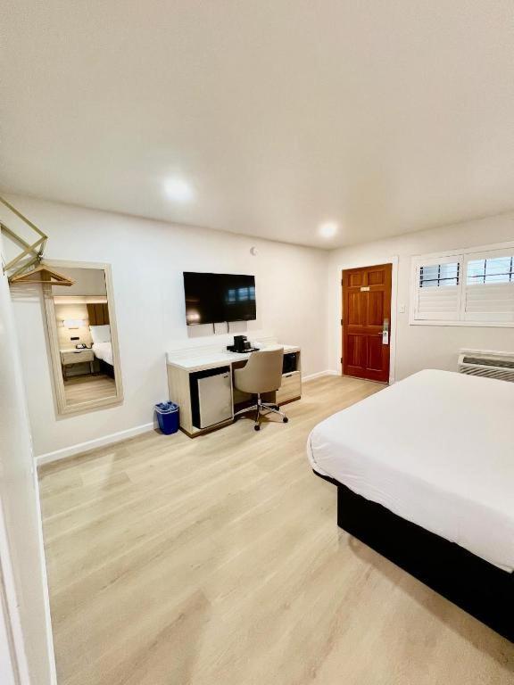 Nob Hill Motor Inn -Newly Updated Rooms! photo 19