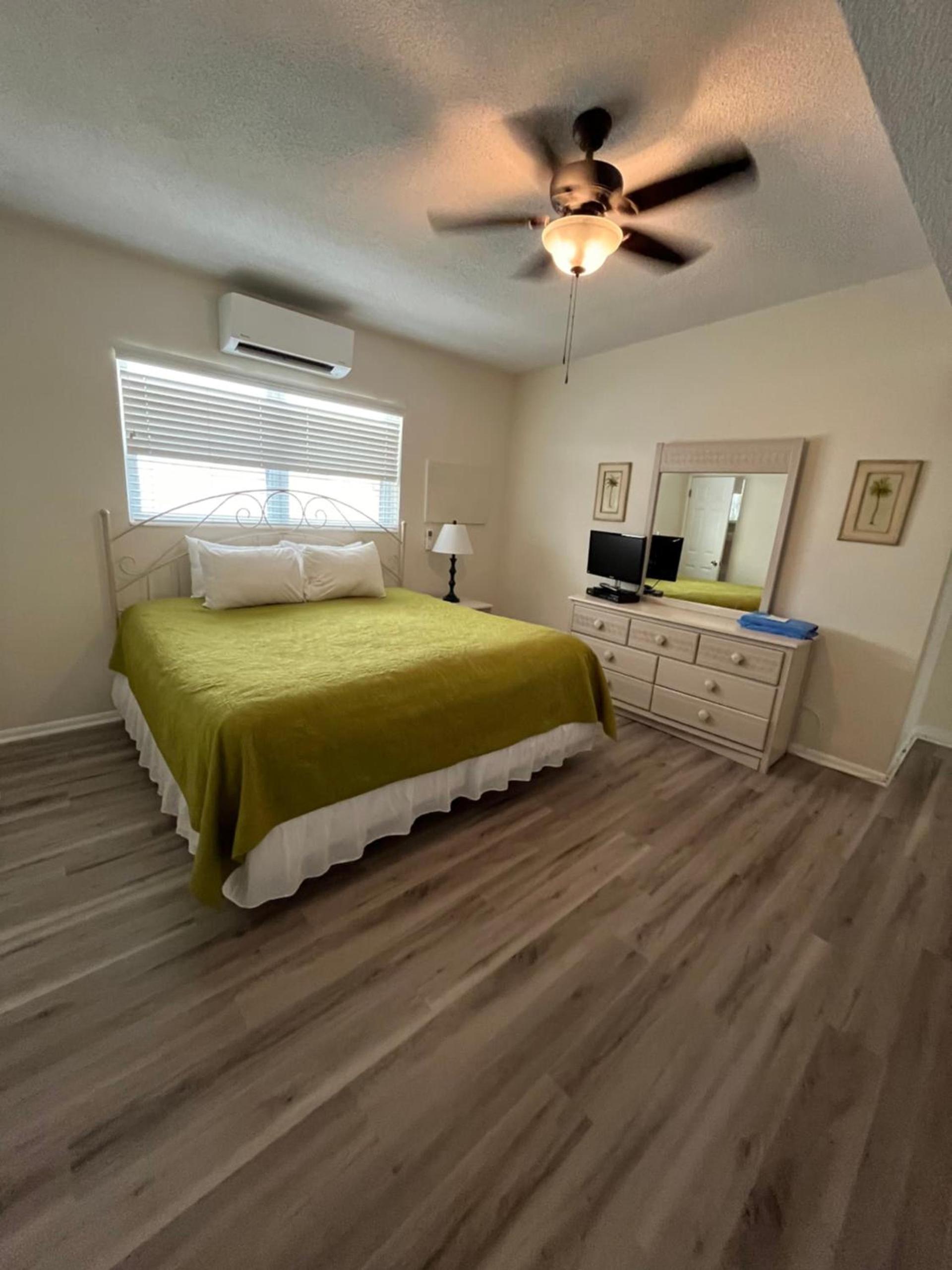 Venice Beach Villas photo 58