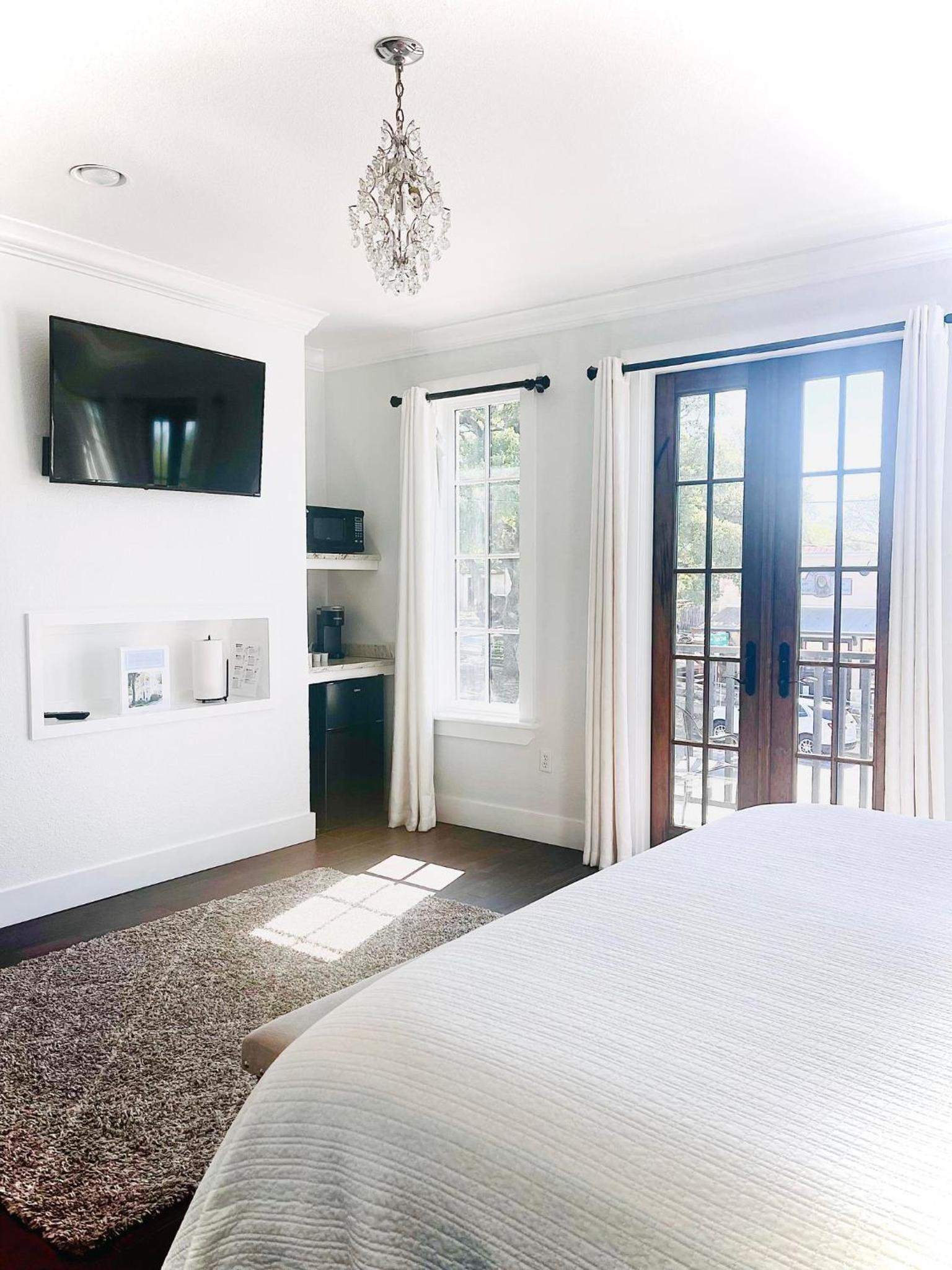 Emigrant's Inn photo 67