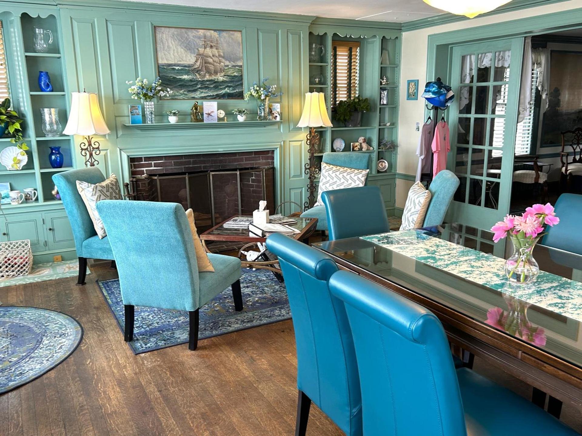 Harborview Inn photo 14