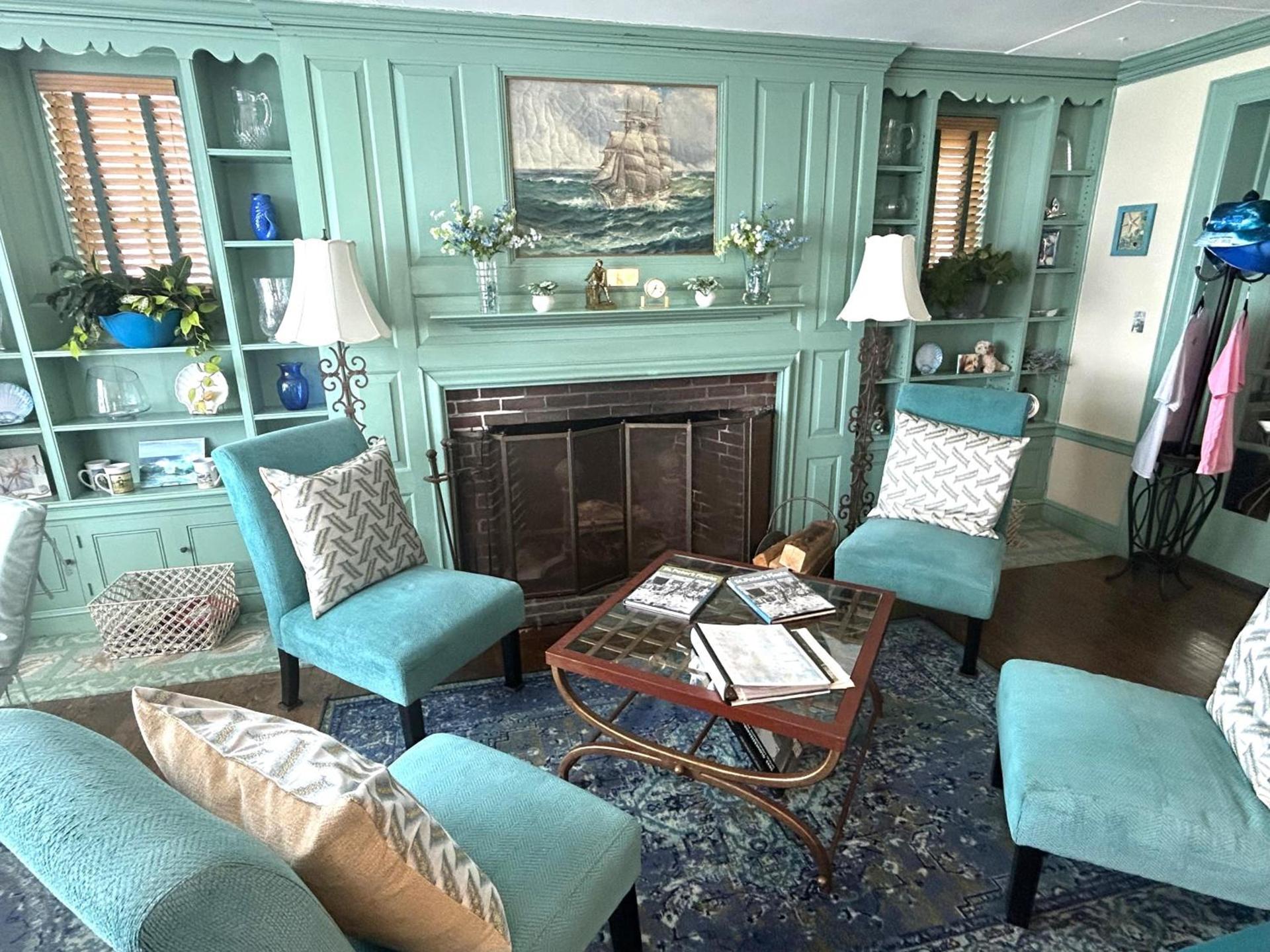 Harborview Inn photo 17